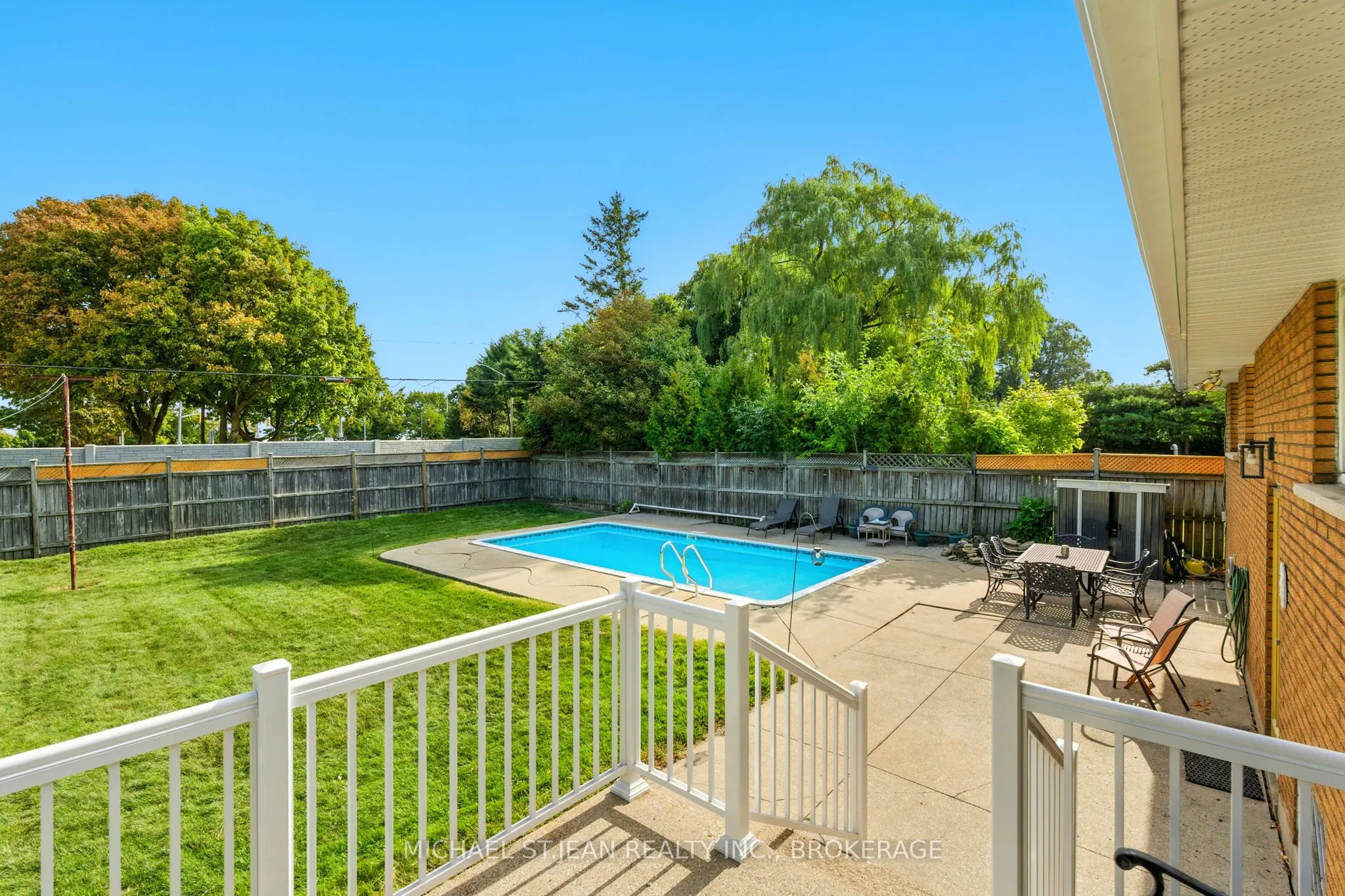 20 Woodside Drive