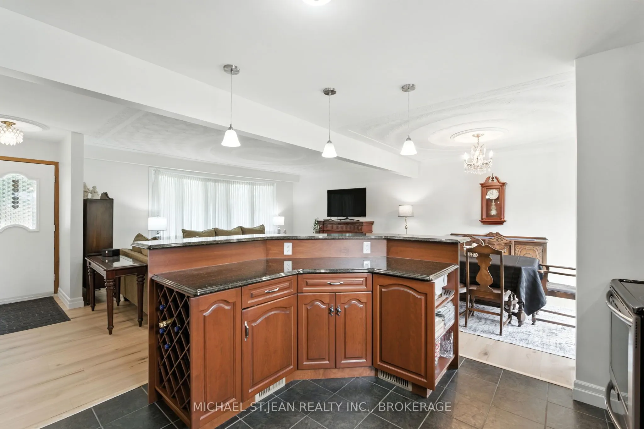 20 Woodside Drive