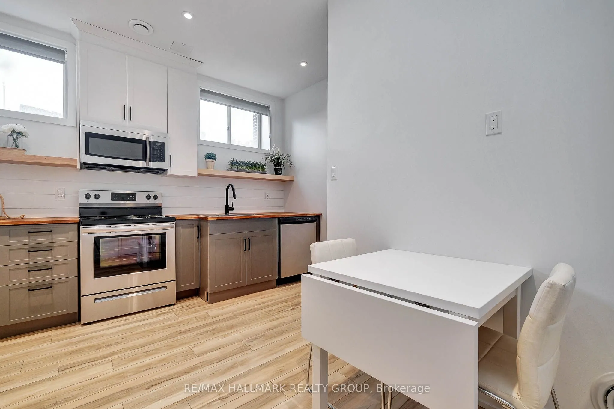 709A Carsons Road, #2