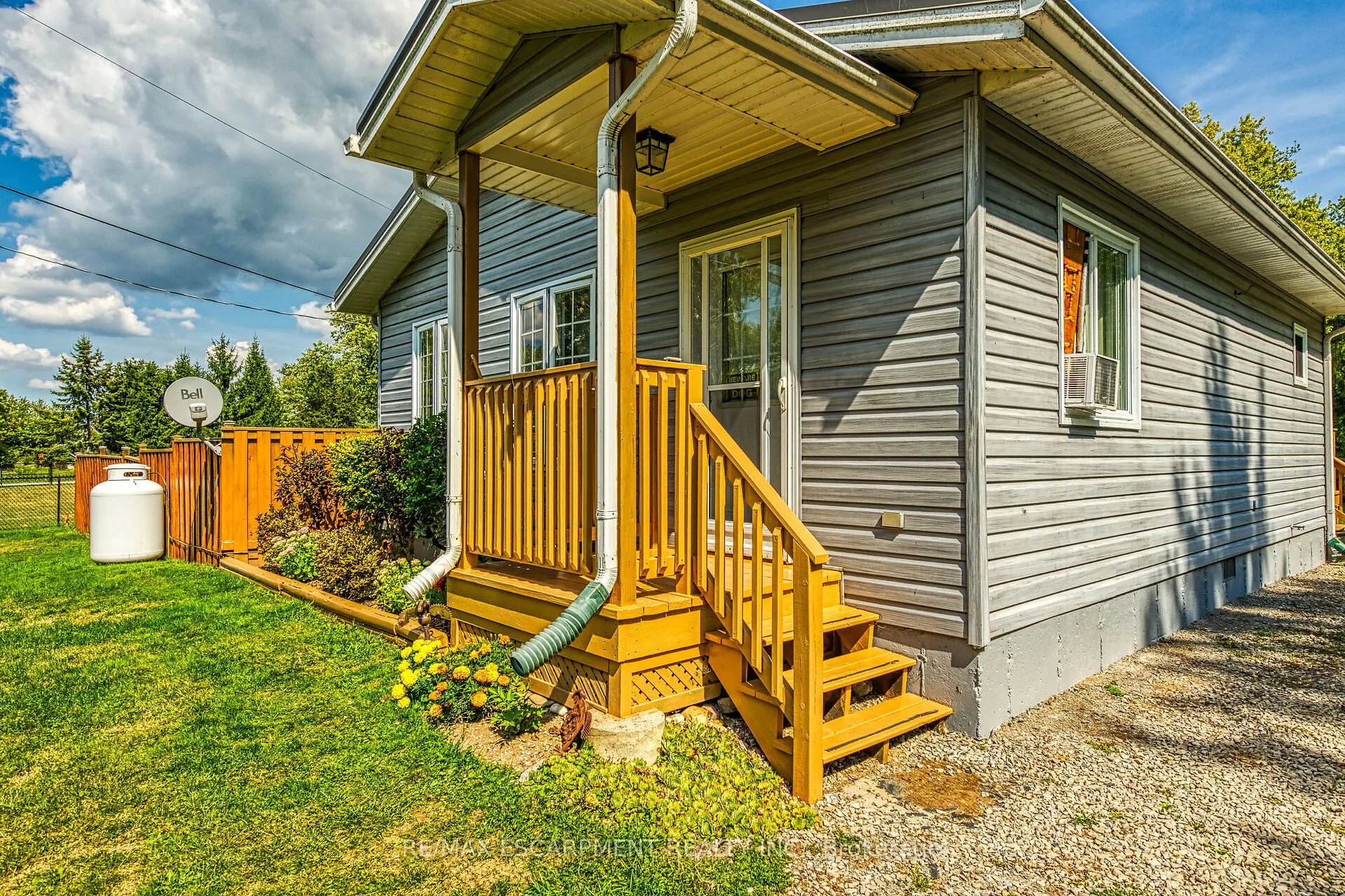 8 Downey Road
