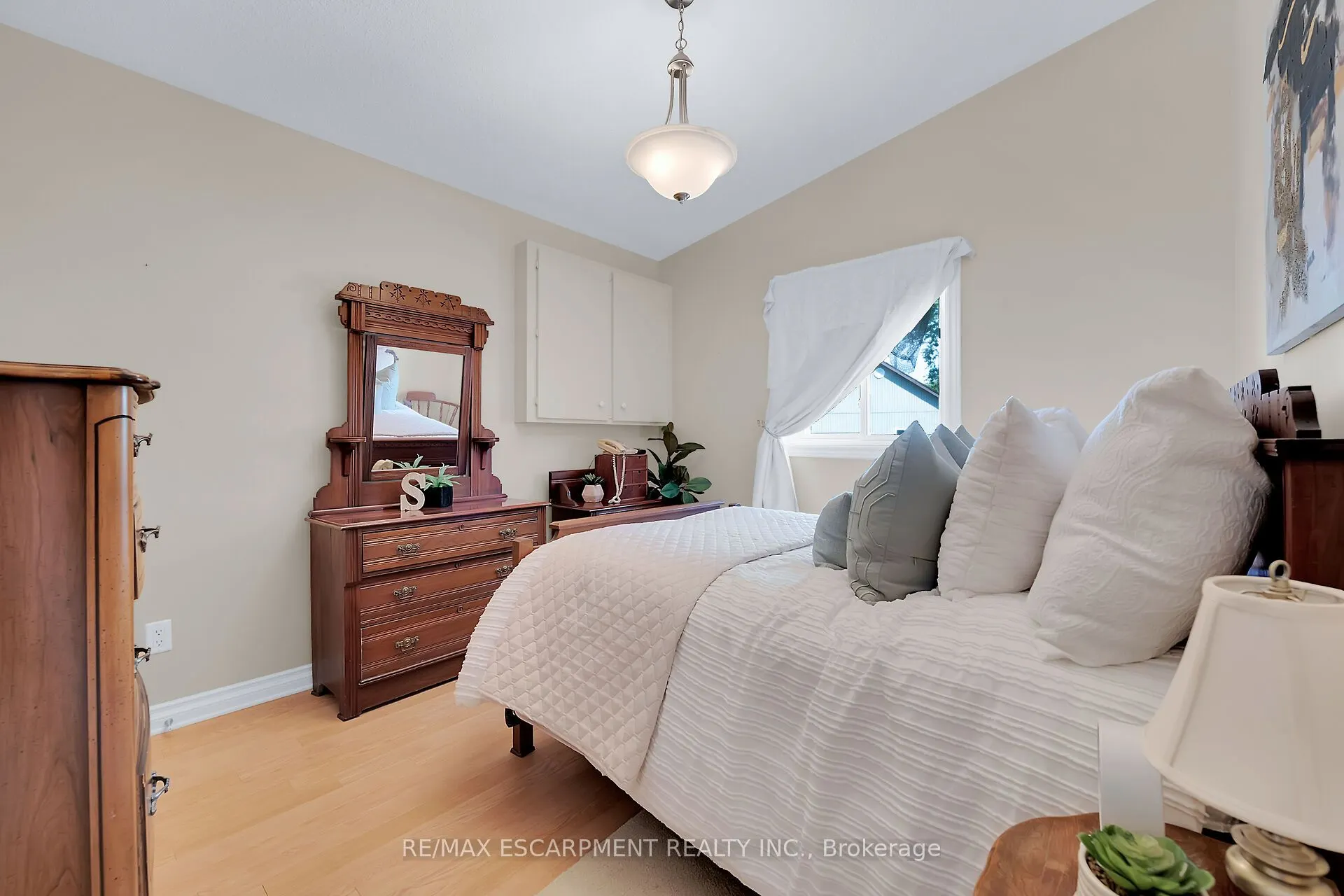 8 Downey Road