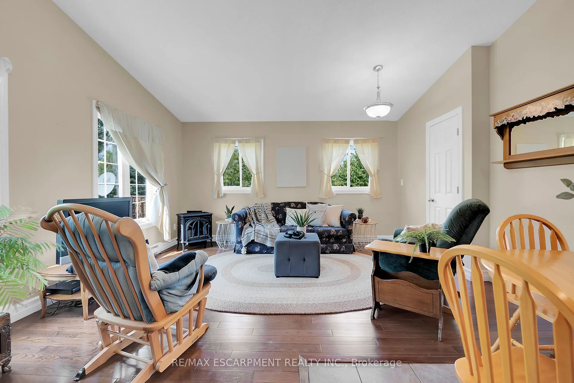 8 Downey Road