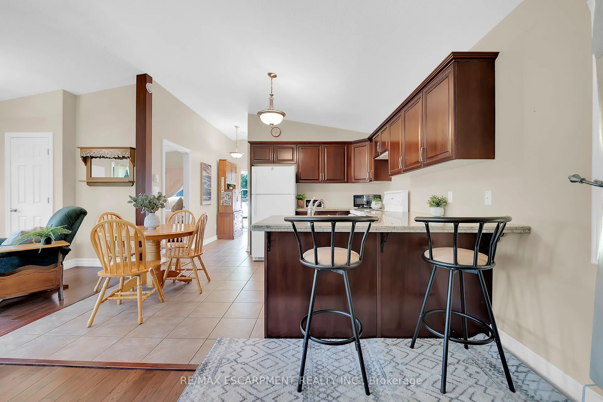 8 Downey Road