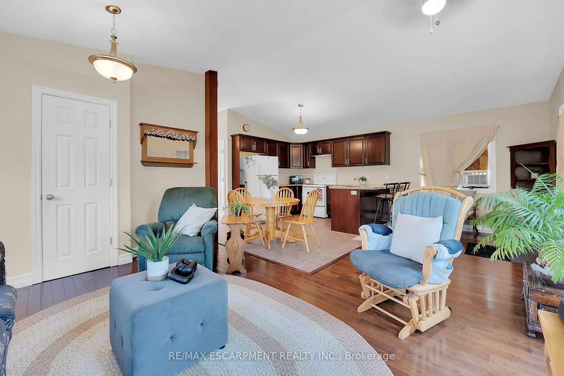 8 Downey Road