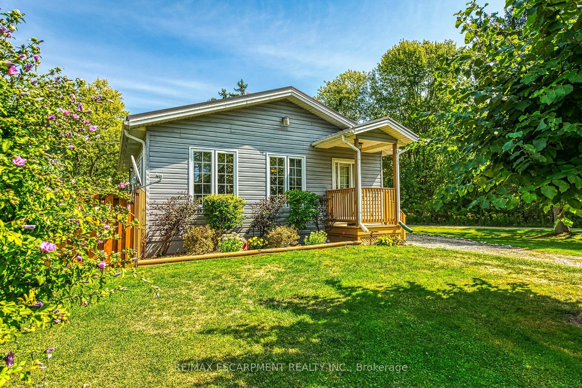 8 Downey Road