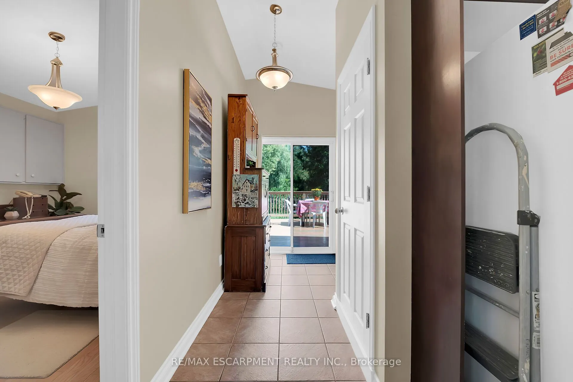8 Downey Road