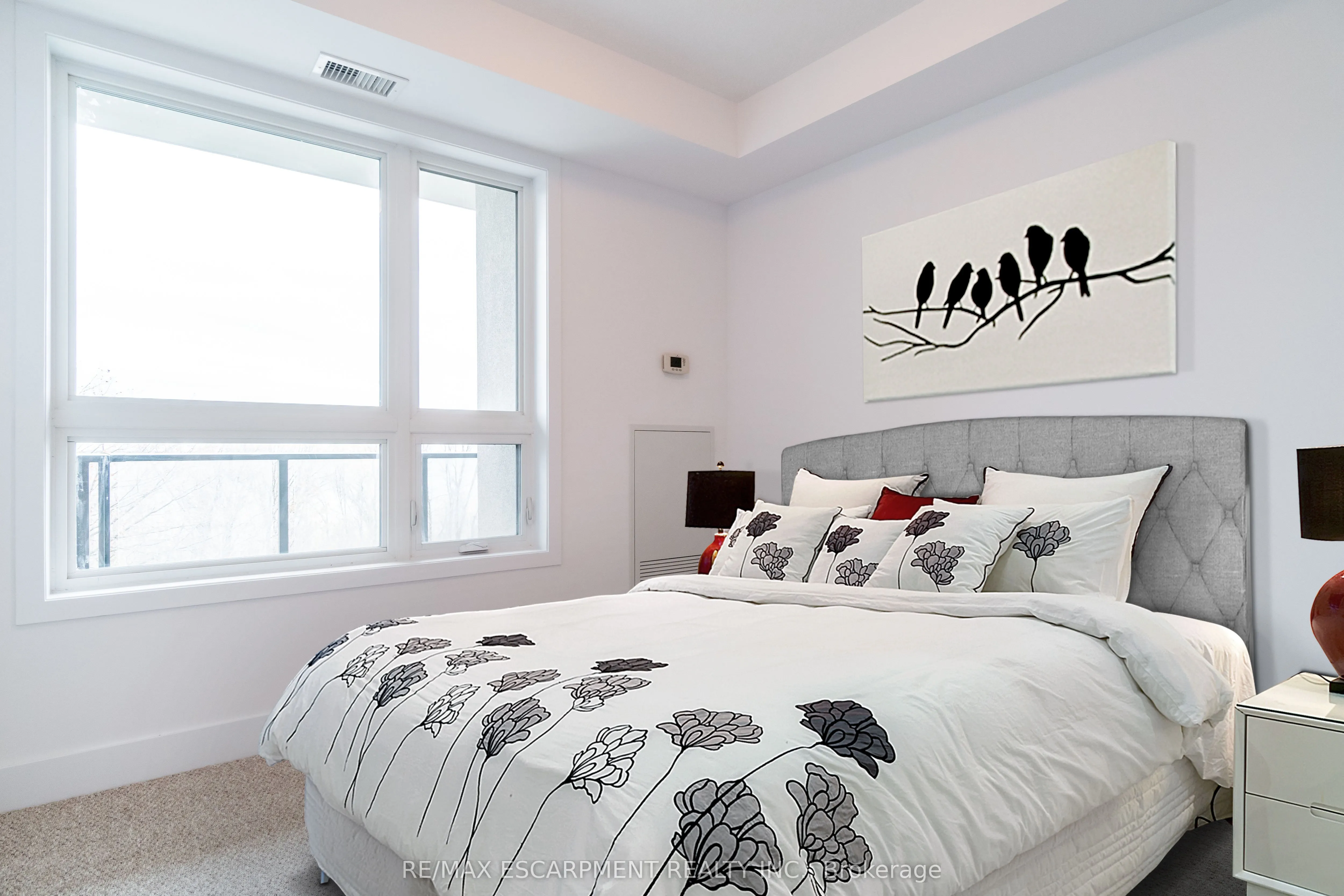 125 Shoreview Place, #523