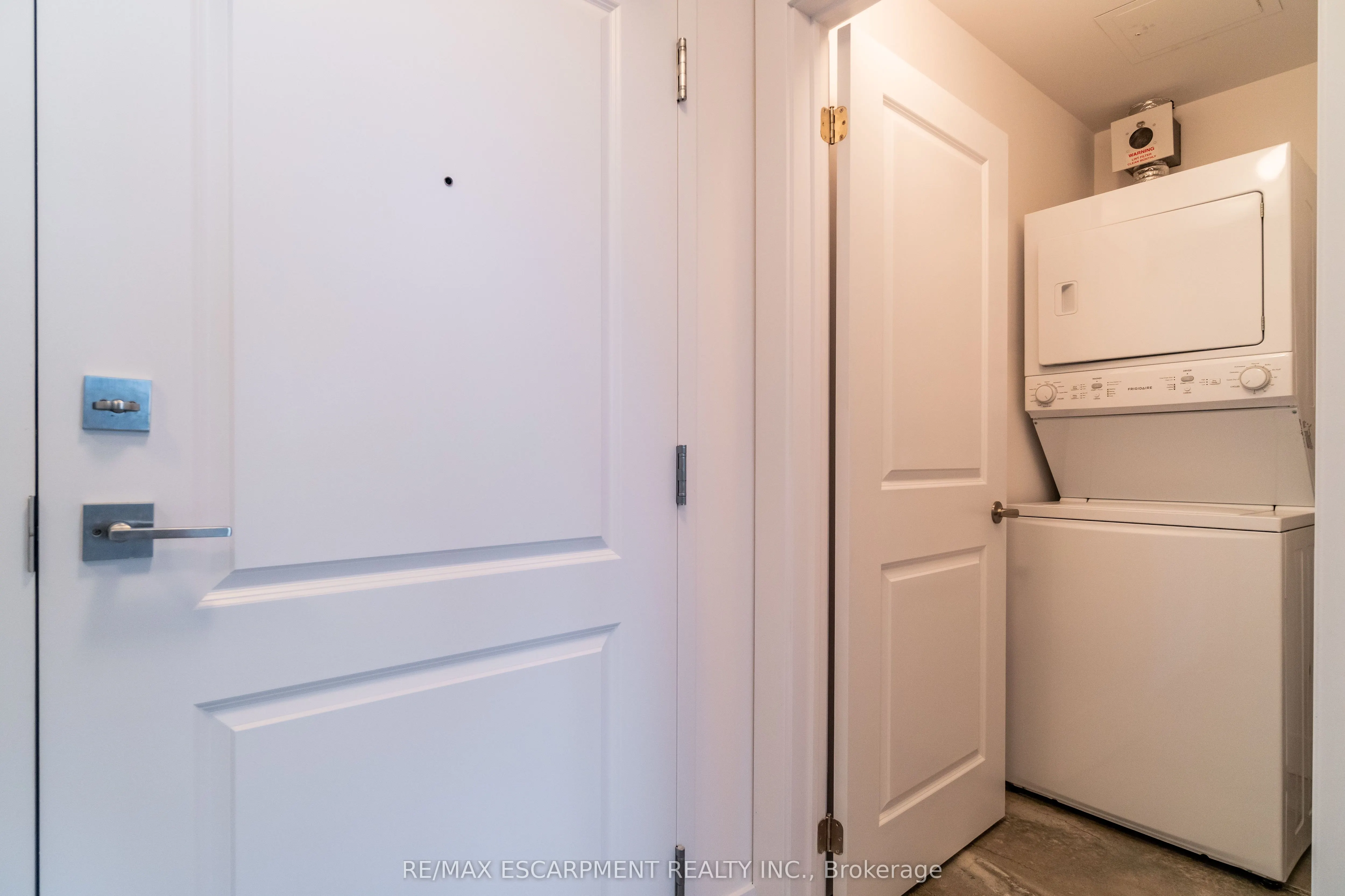 125 Shoreview Place, #523