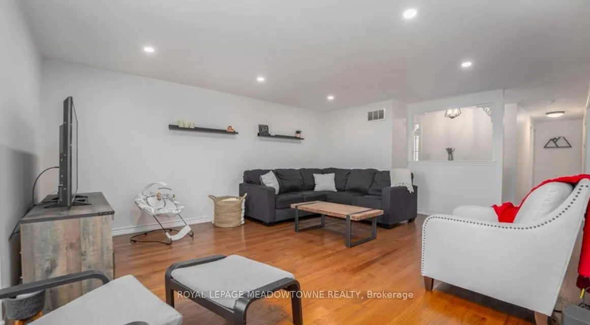 47 Ruffian Road