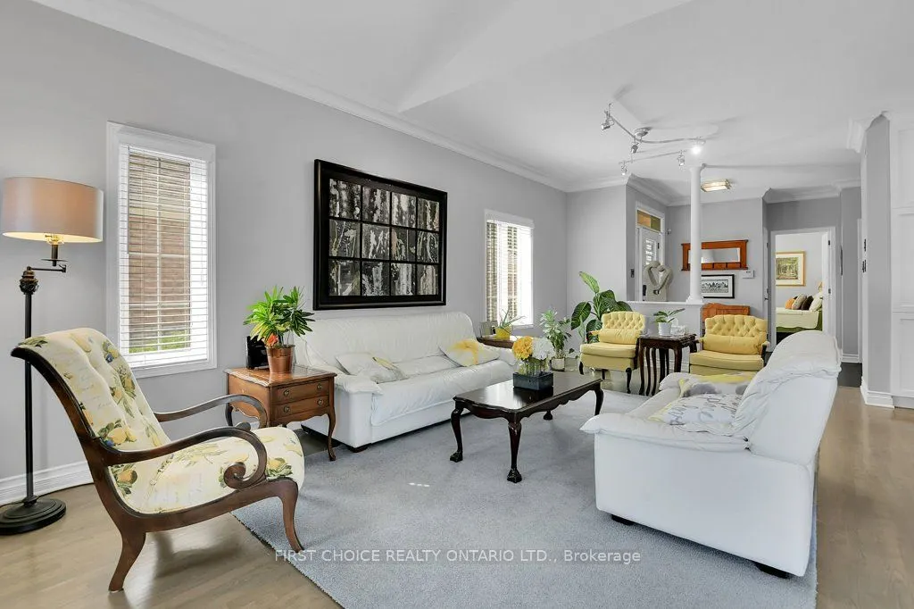 12 Kinmount Private