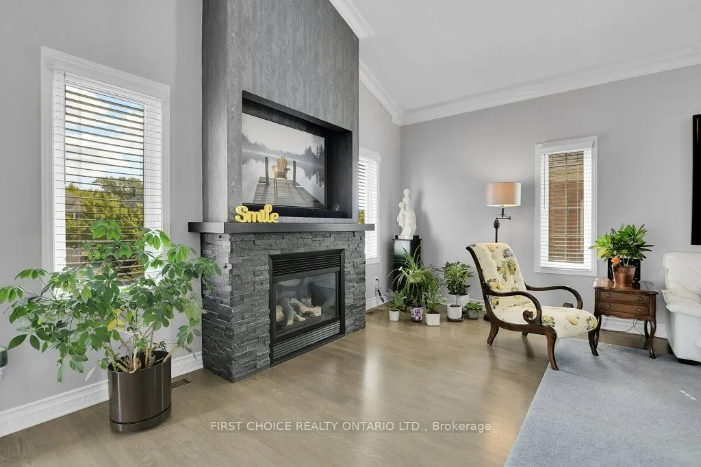 12 Kinmount Private
