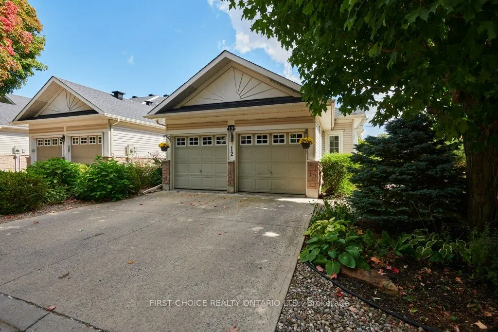 12 Kinmount Private