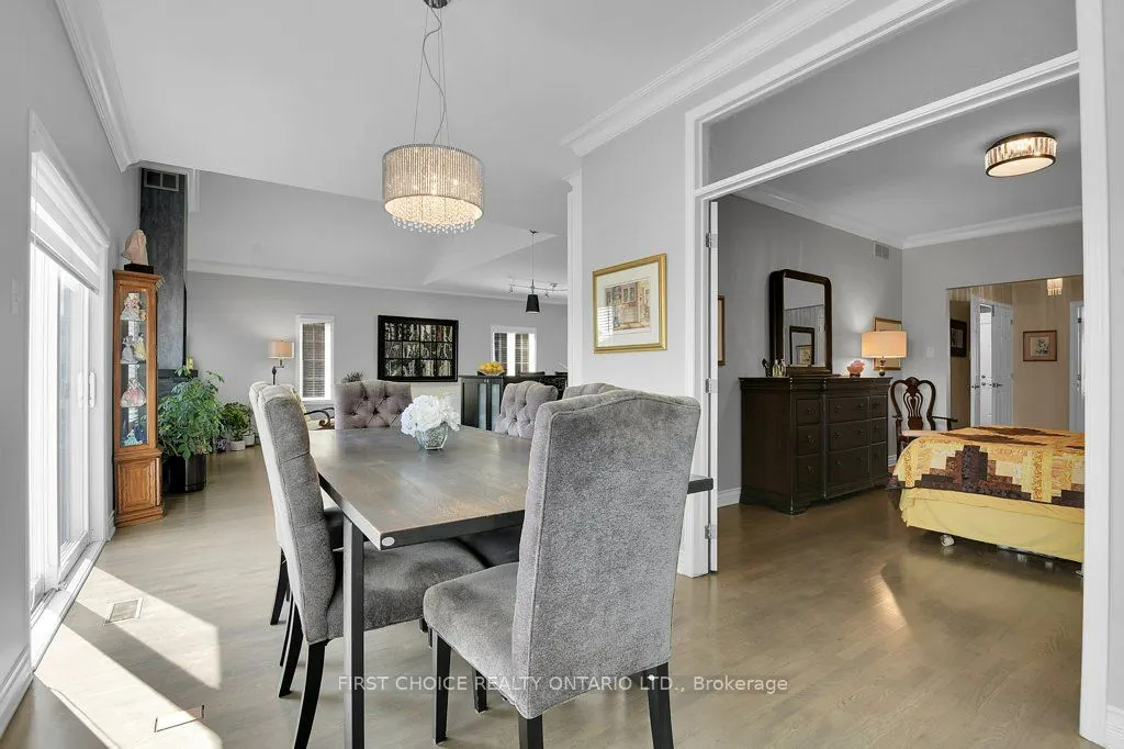 12 Kinmount Private