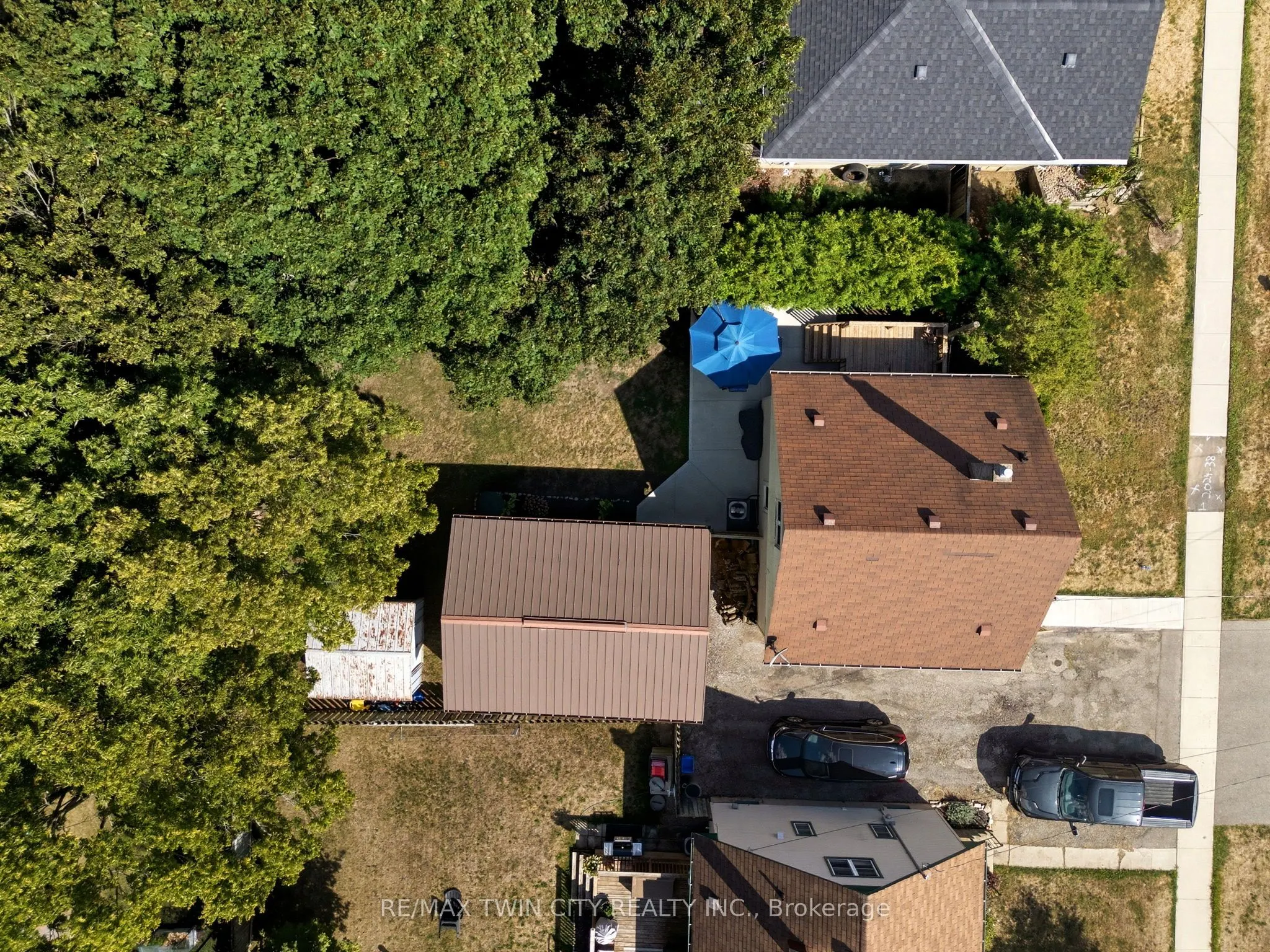 351 Grand River Avenue