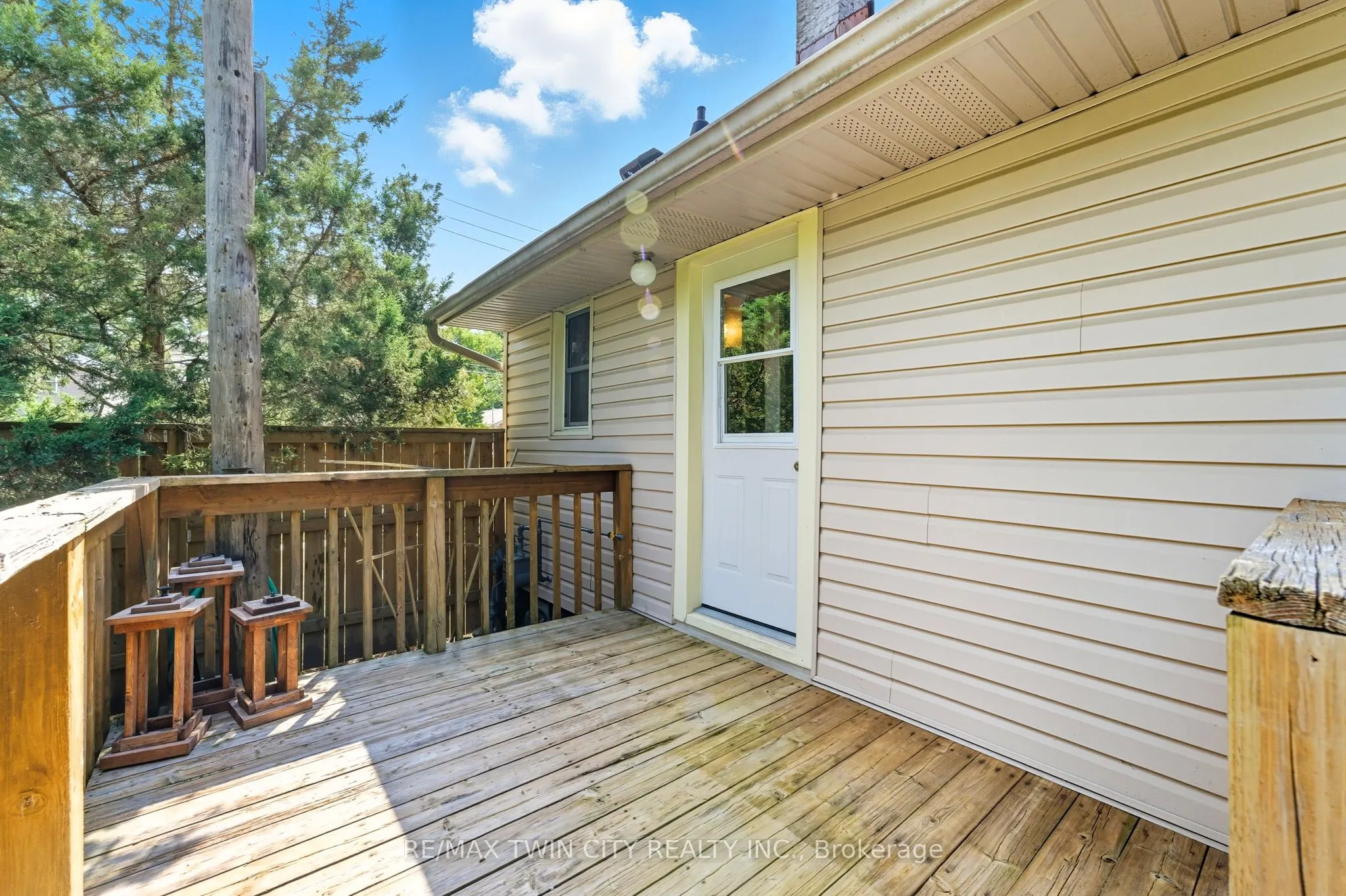 351 Grand River Avenue