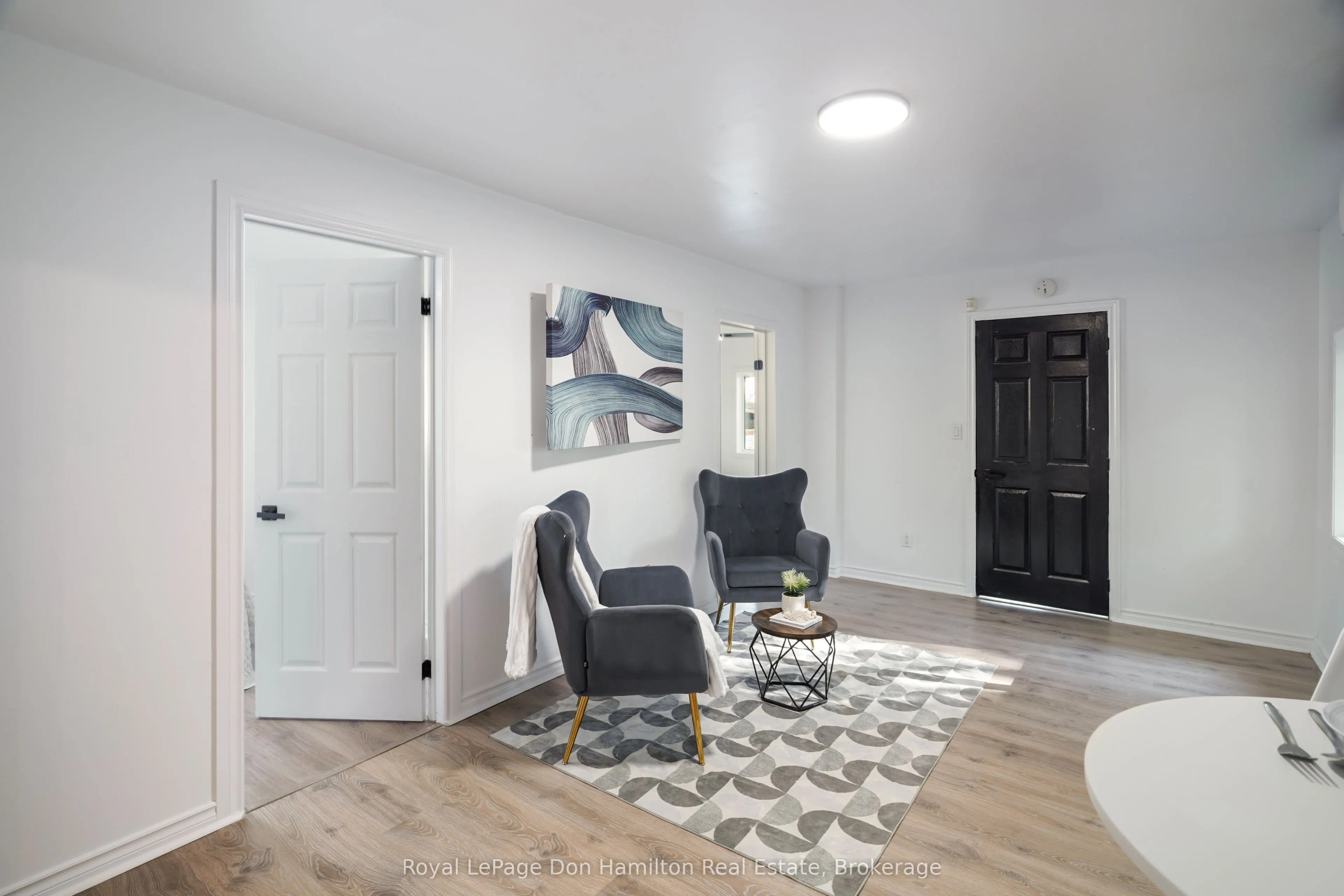 3792 Glendale Avenue