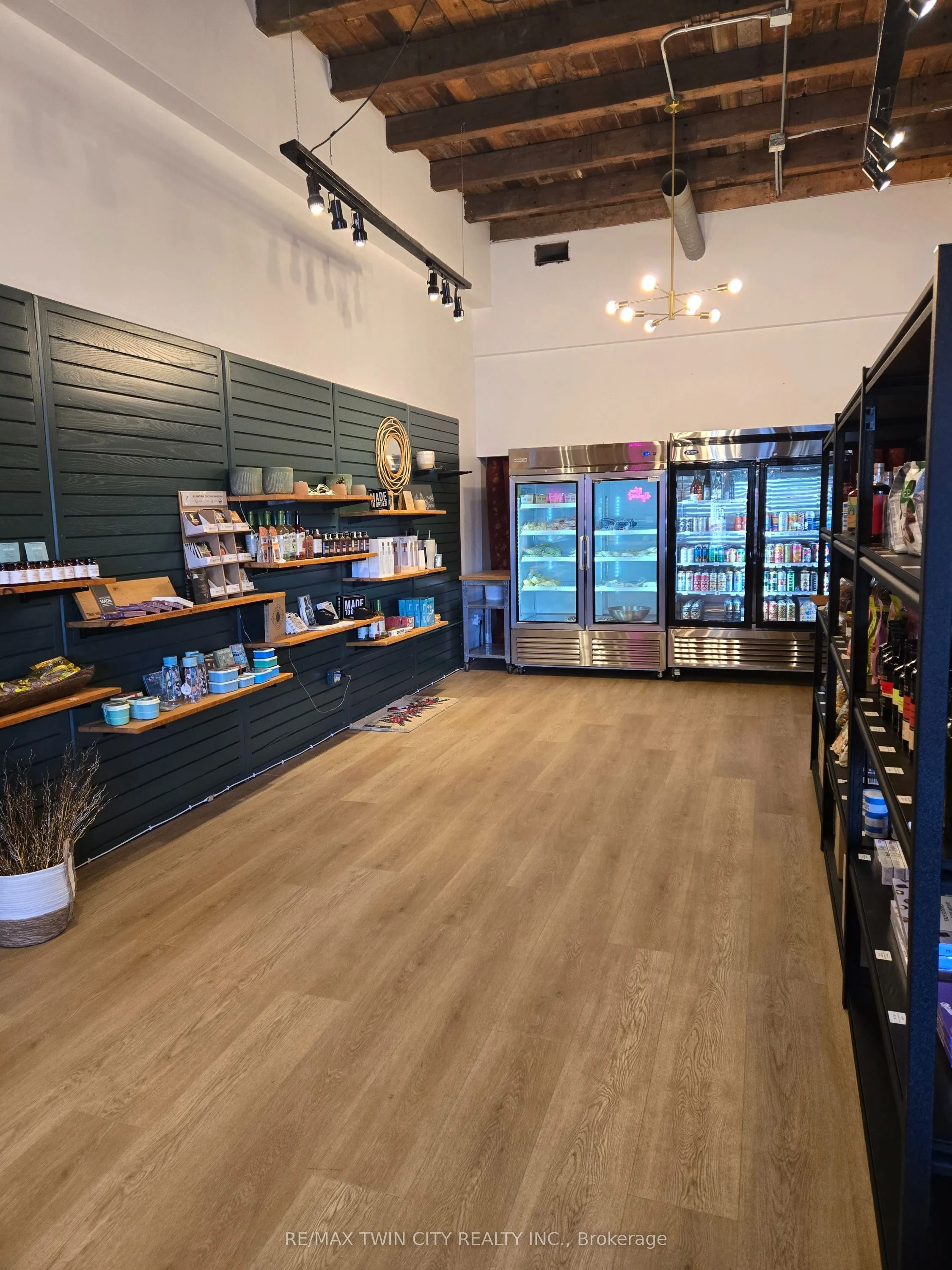 148 PEEL Street, #3