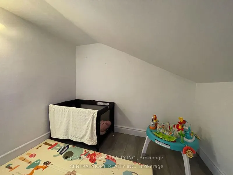 6068 Drummond Road