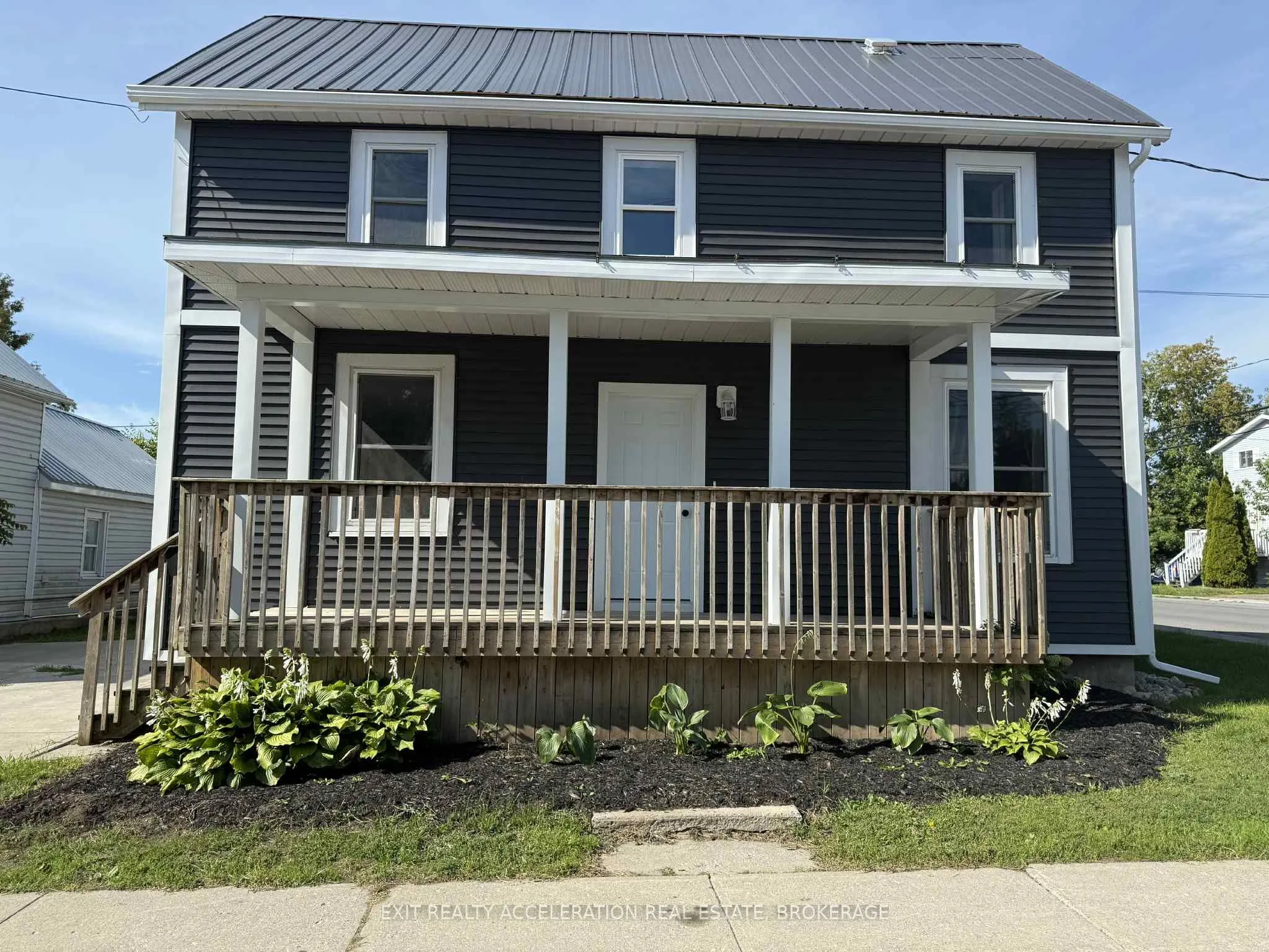 182 Robert Street, #1