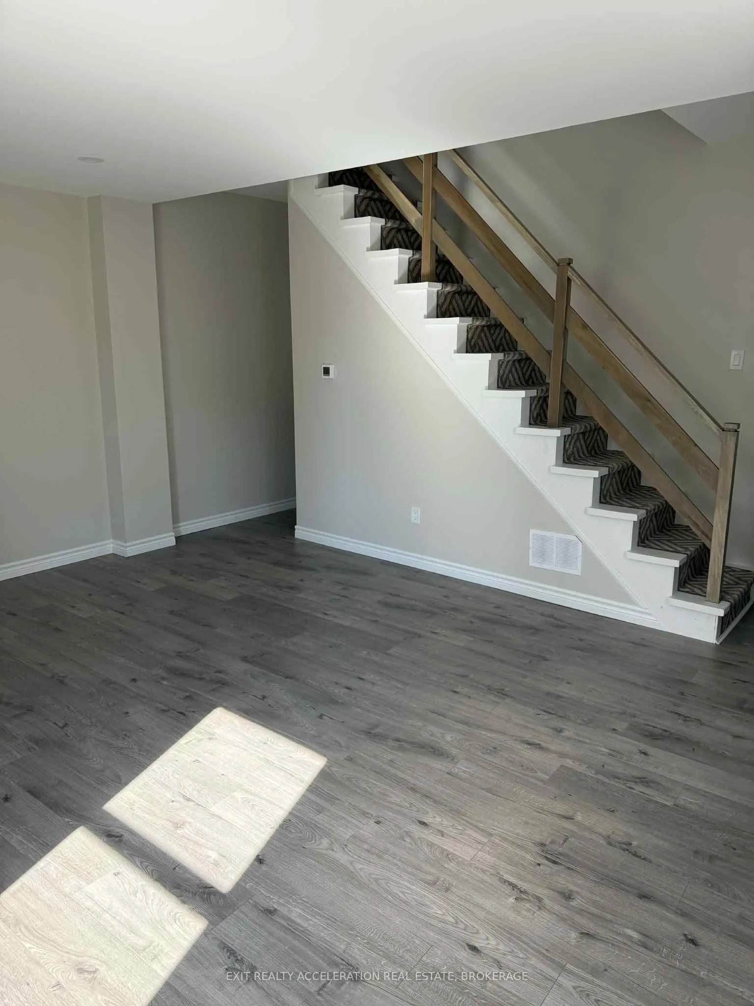 182 Robert Street, #1