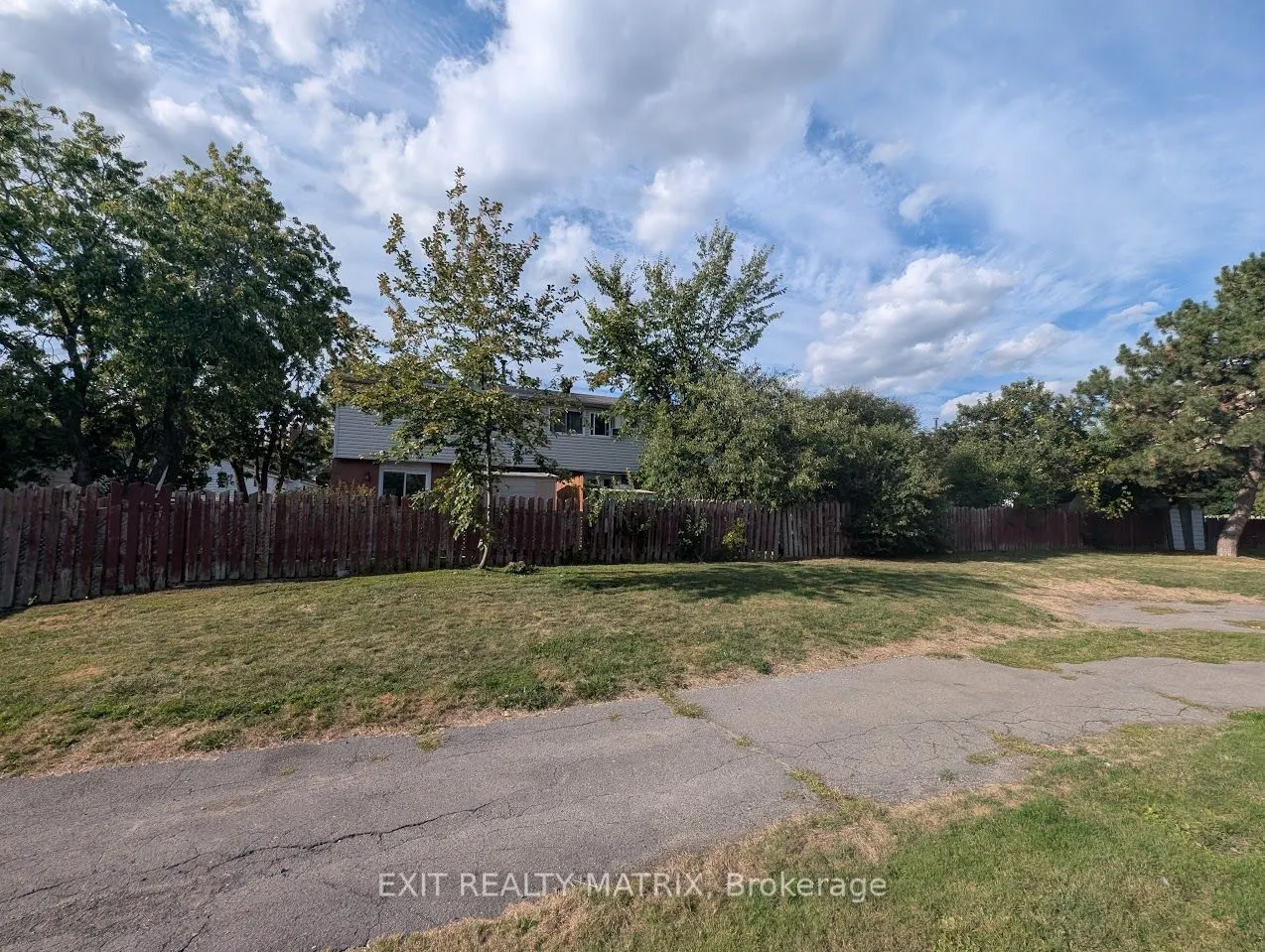 1468 Heatherington Road, #B