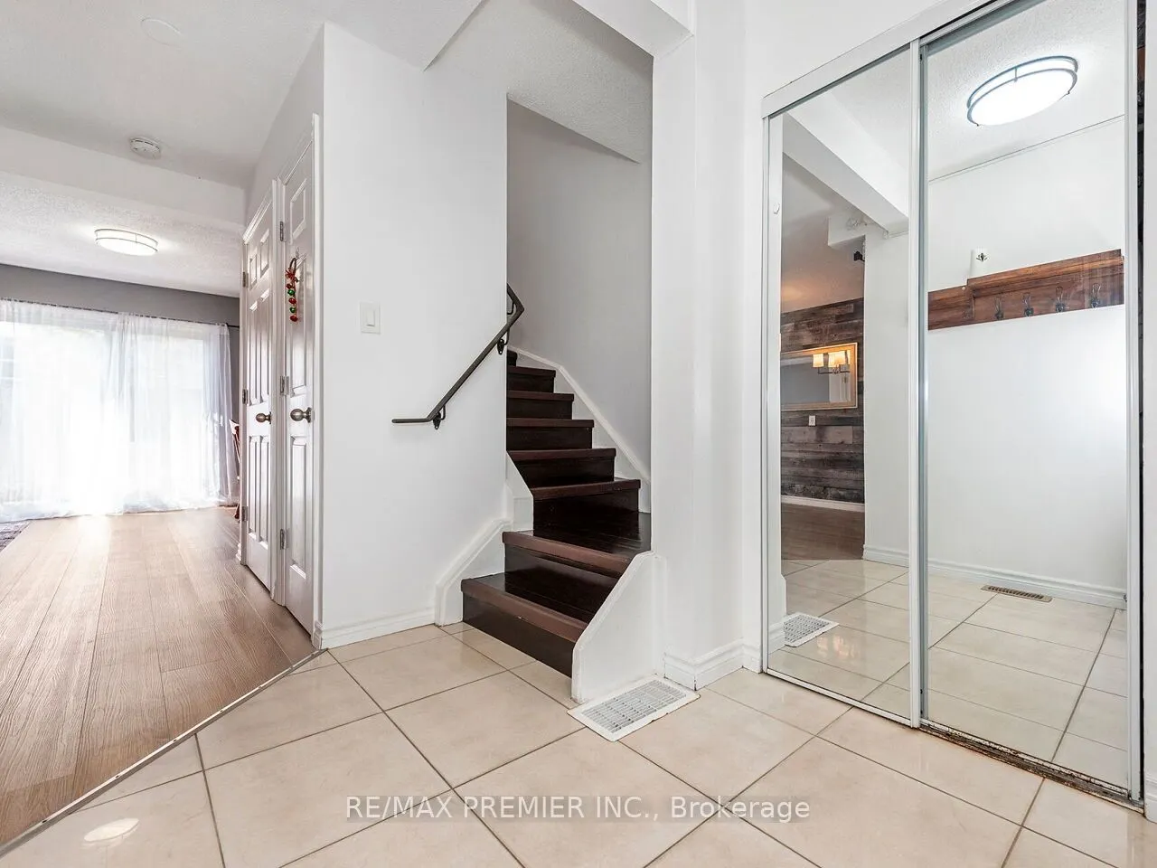 31 Greengate Road, #120