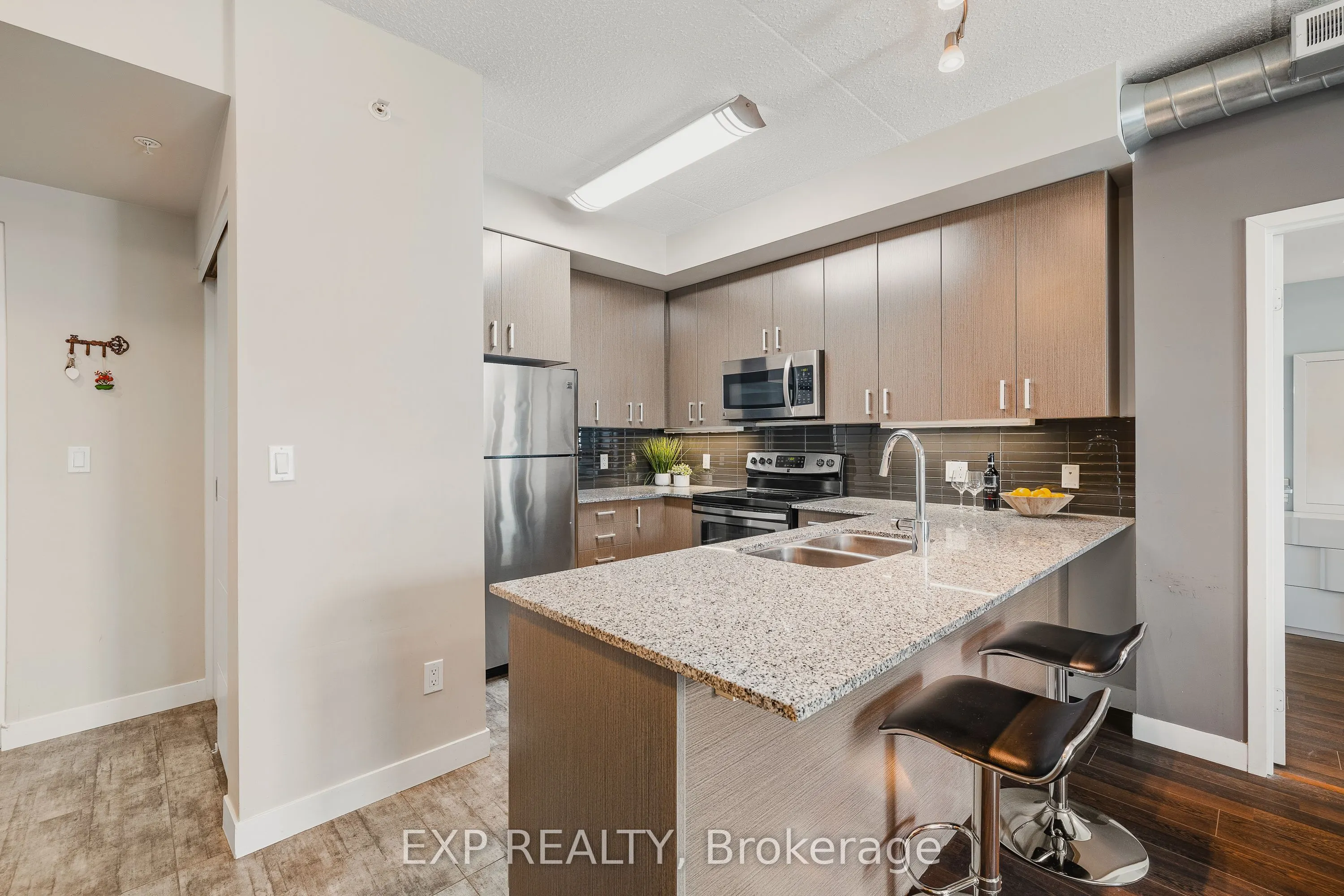 62 Balsam Street, #H302