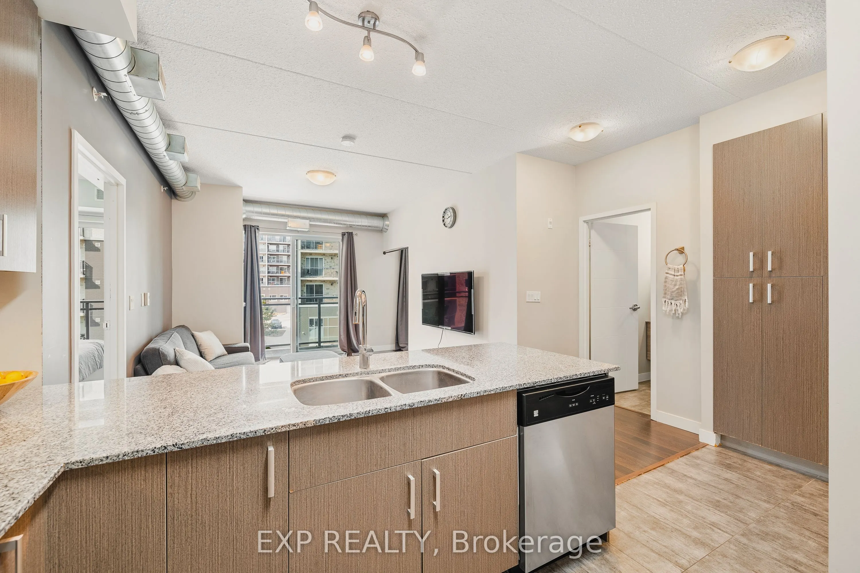 62 Balsam Street, #H302