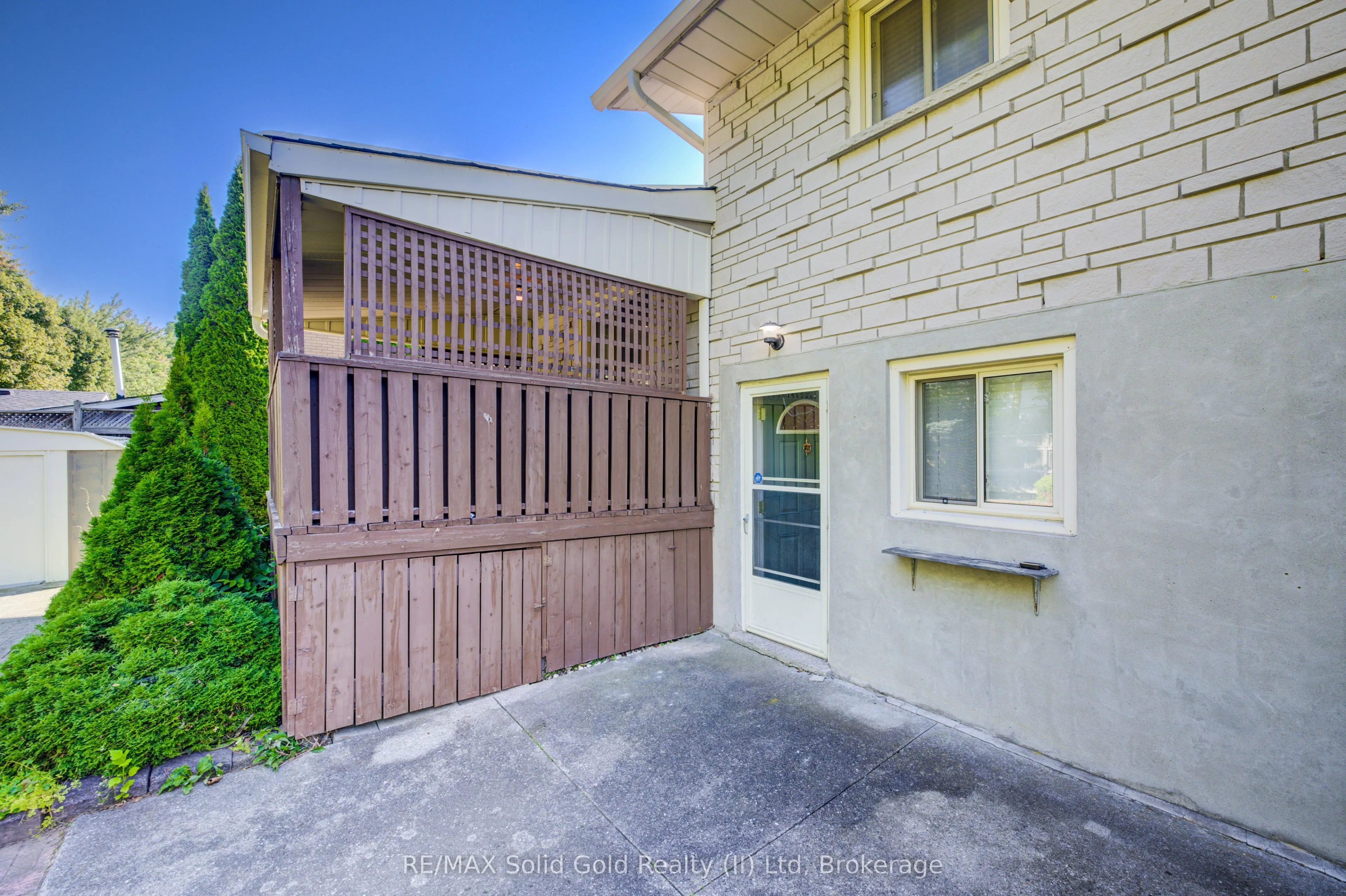 211 Village Road