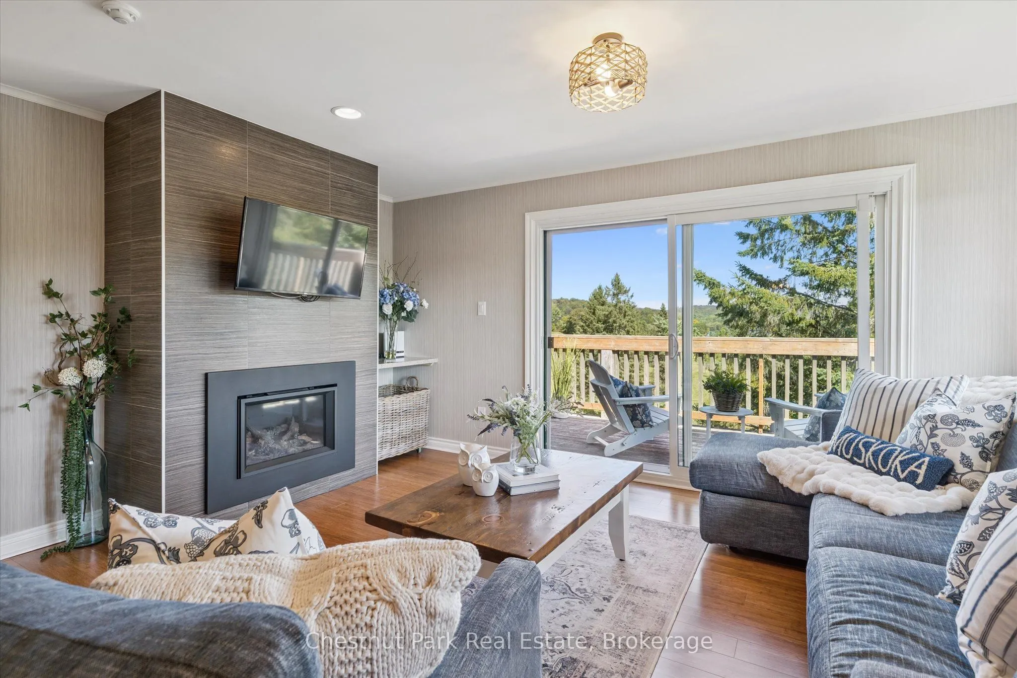 1235 Deerhurst Drive, #31-303