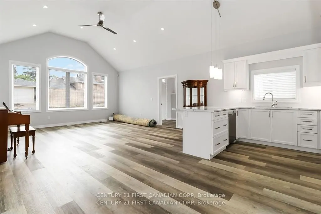 310-A St Paul Avenue