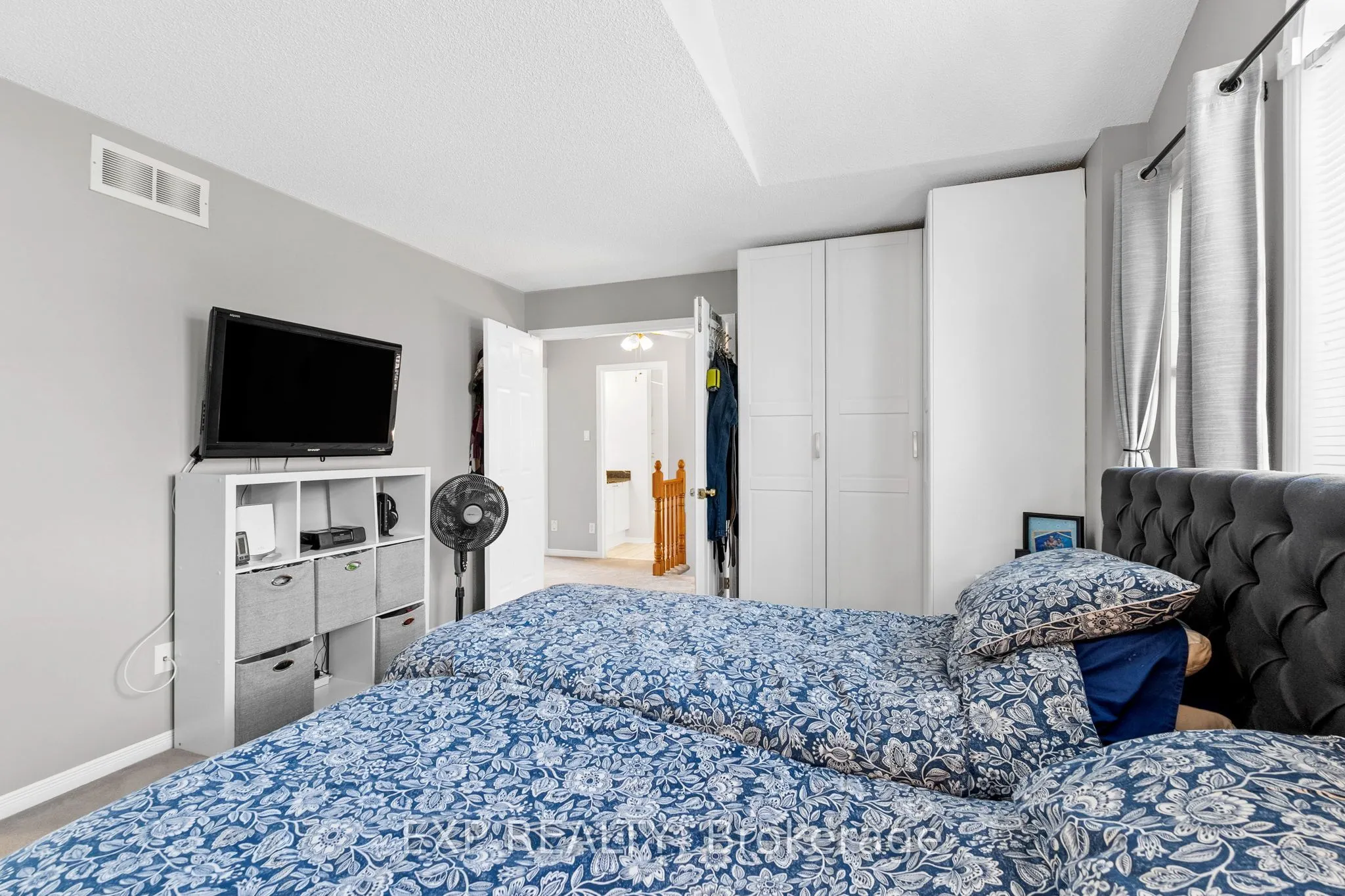 18 Golders Green Lane