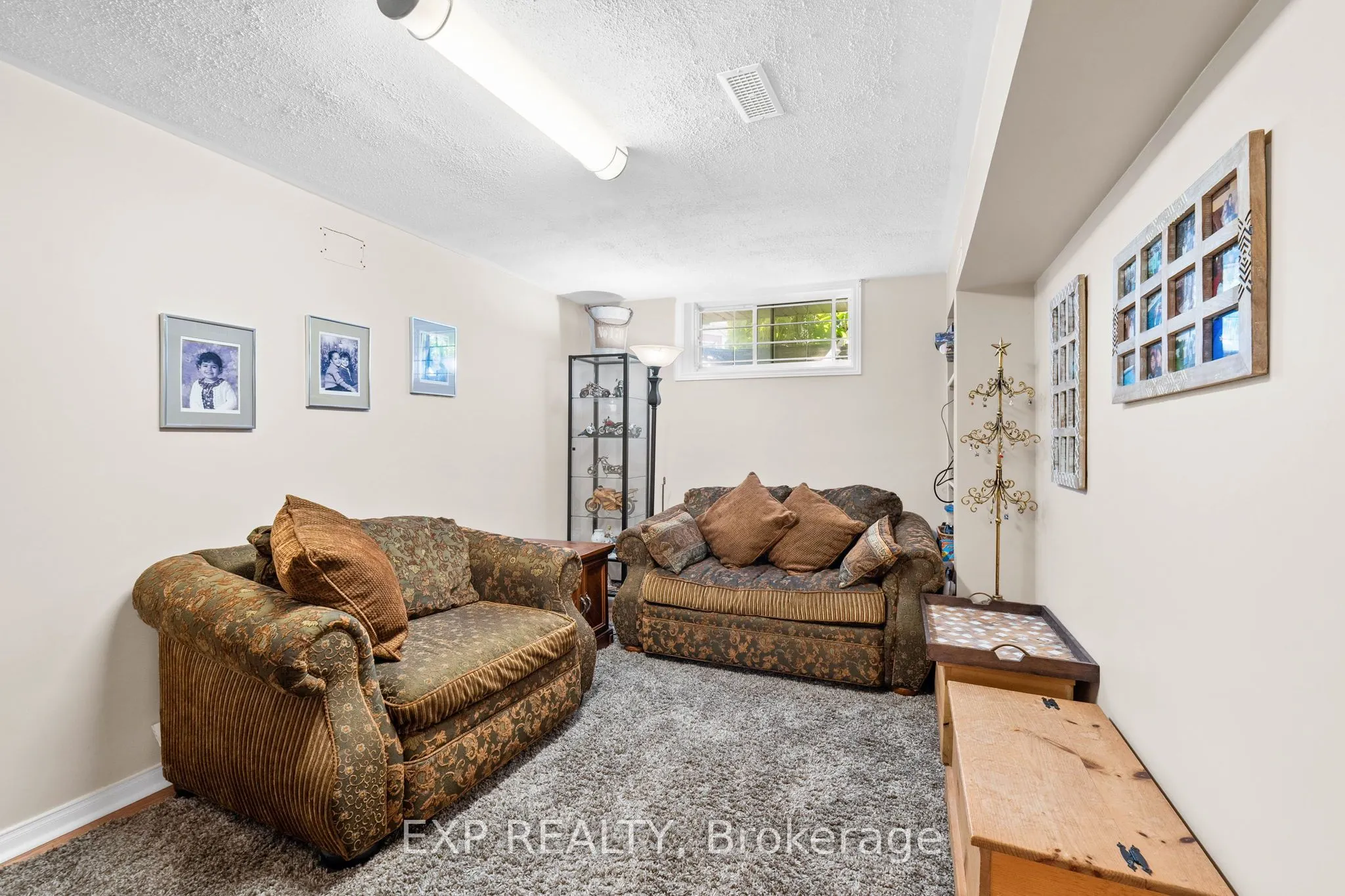 18 Golders Green Lane