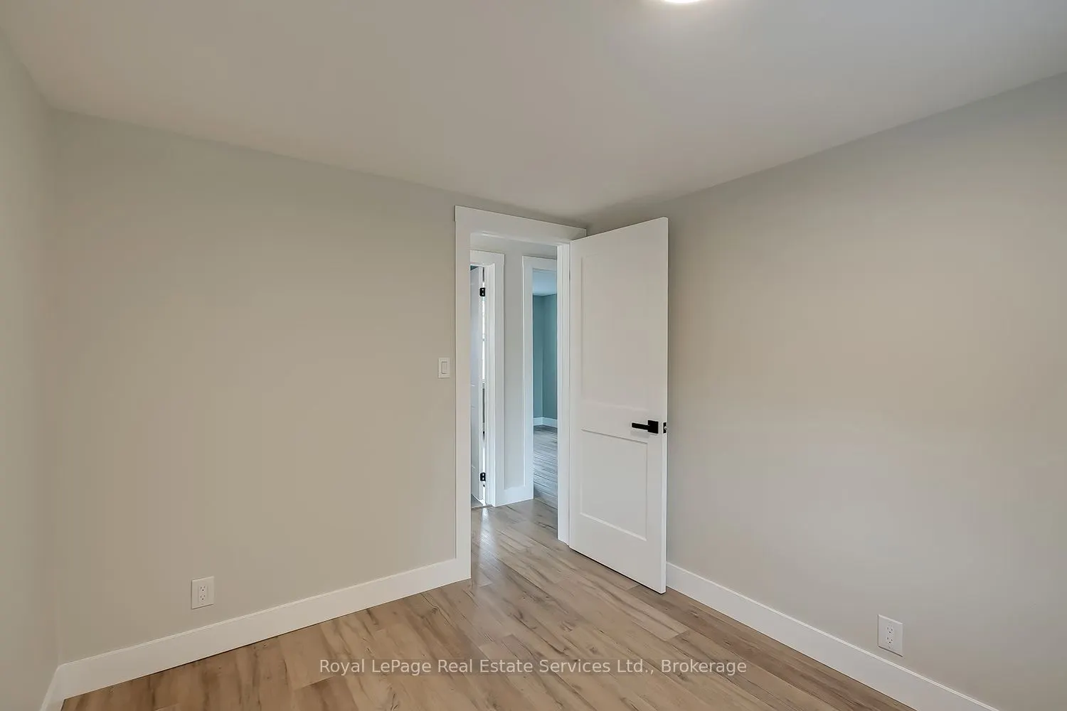 37 Albert Street, #Front