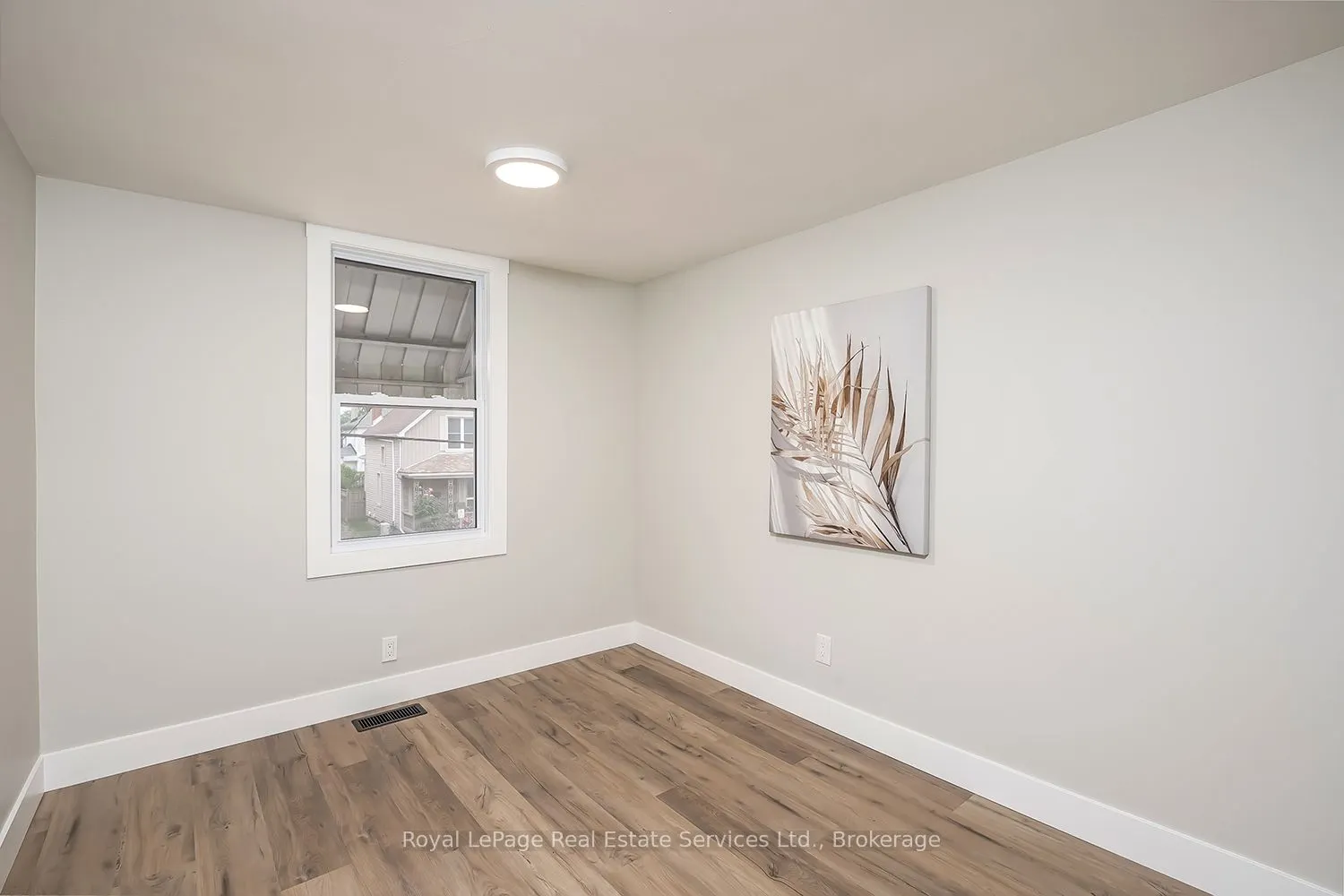 37 Albert Street, #Front