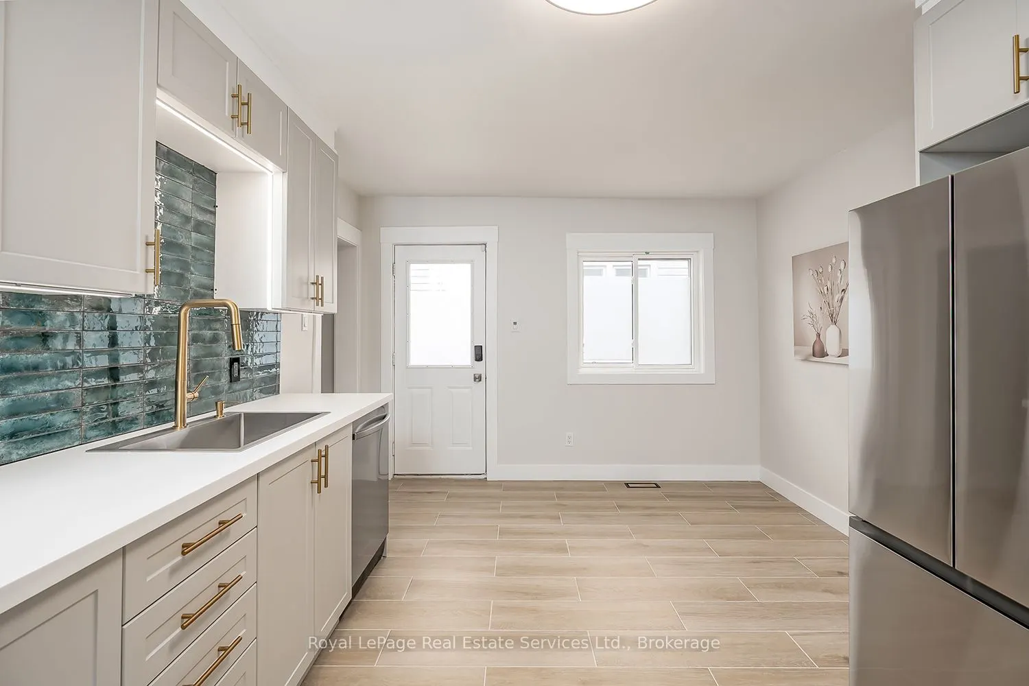 37 Albert Street, #Front