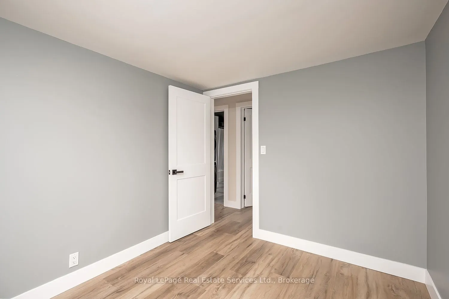 37 Albert Street, #Front