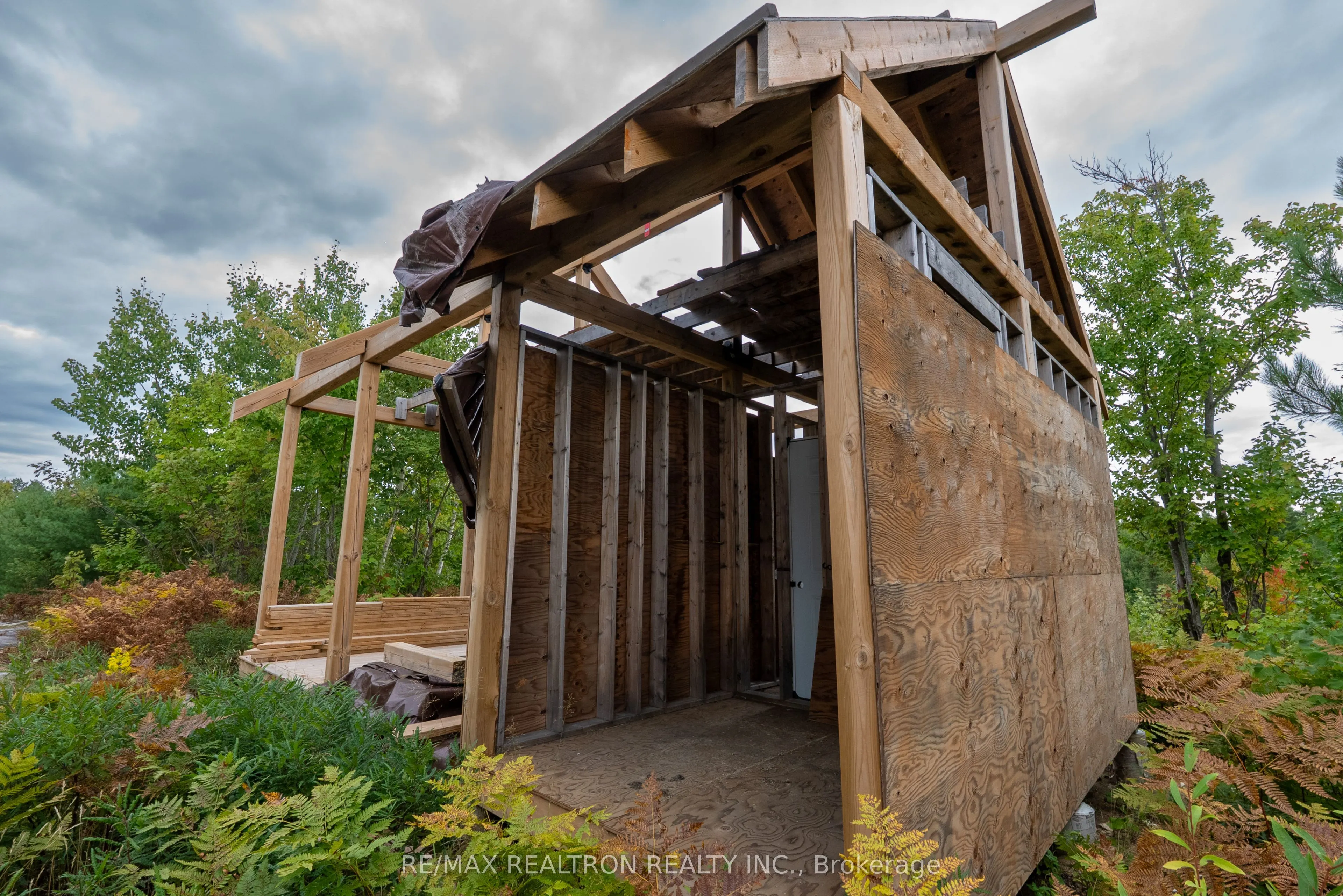Lot 7 Con 6 LABROSSE Road W