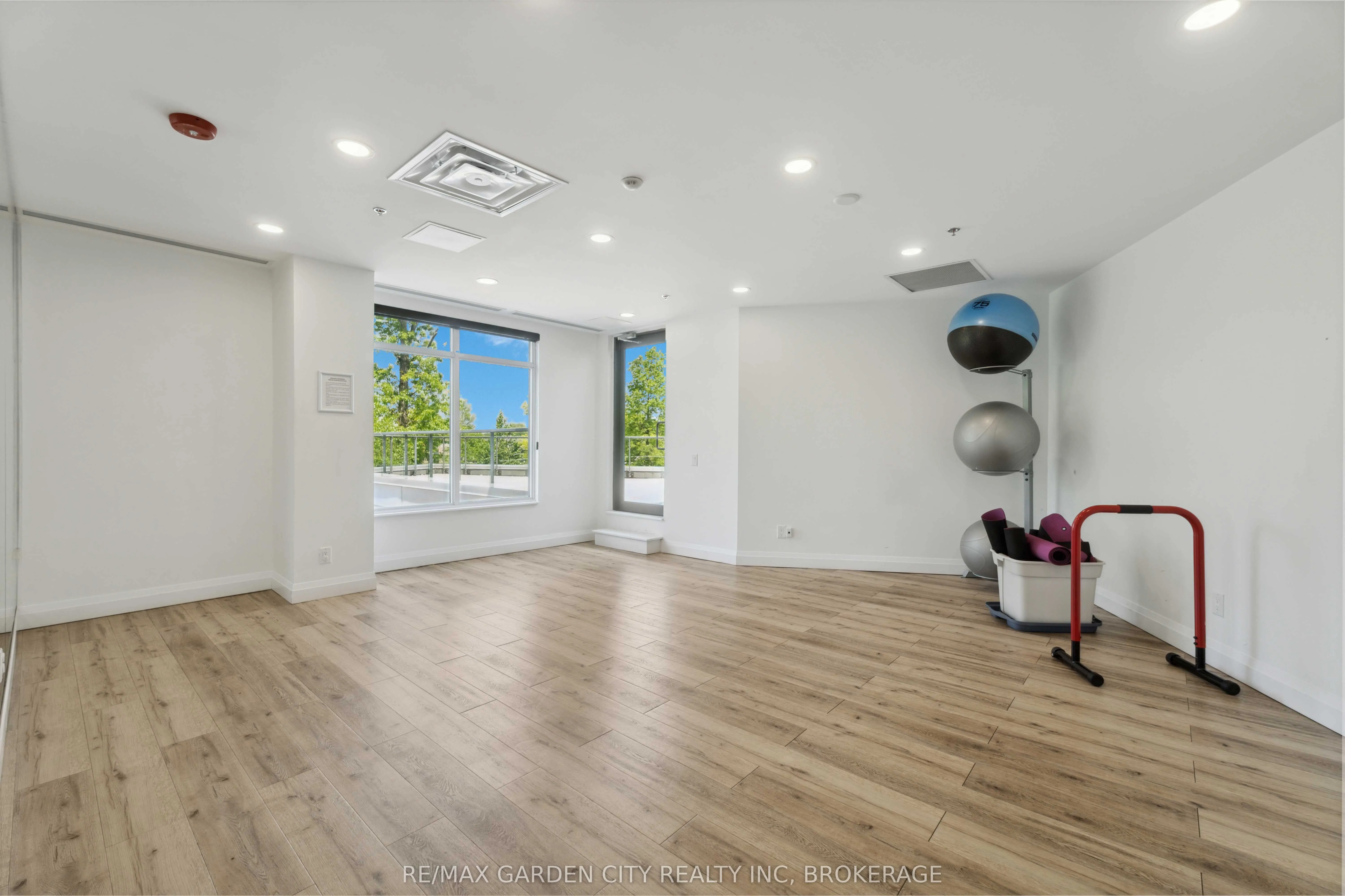 7711 Green Vista Gate Avenue, #408