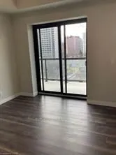 15 Queen Street S, #714