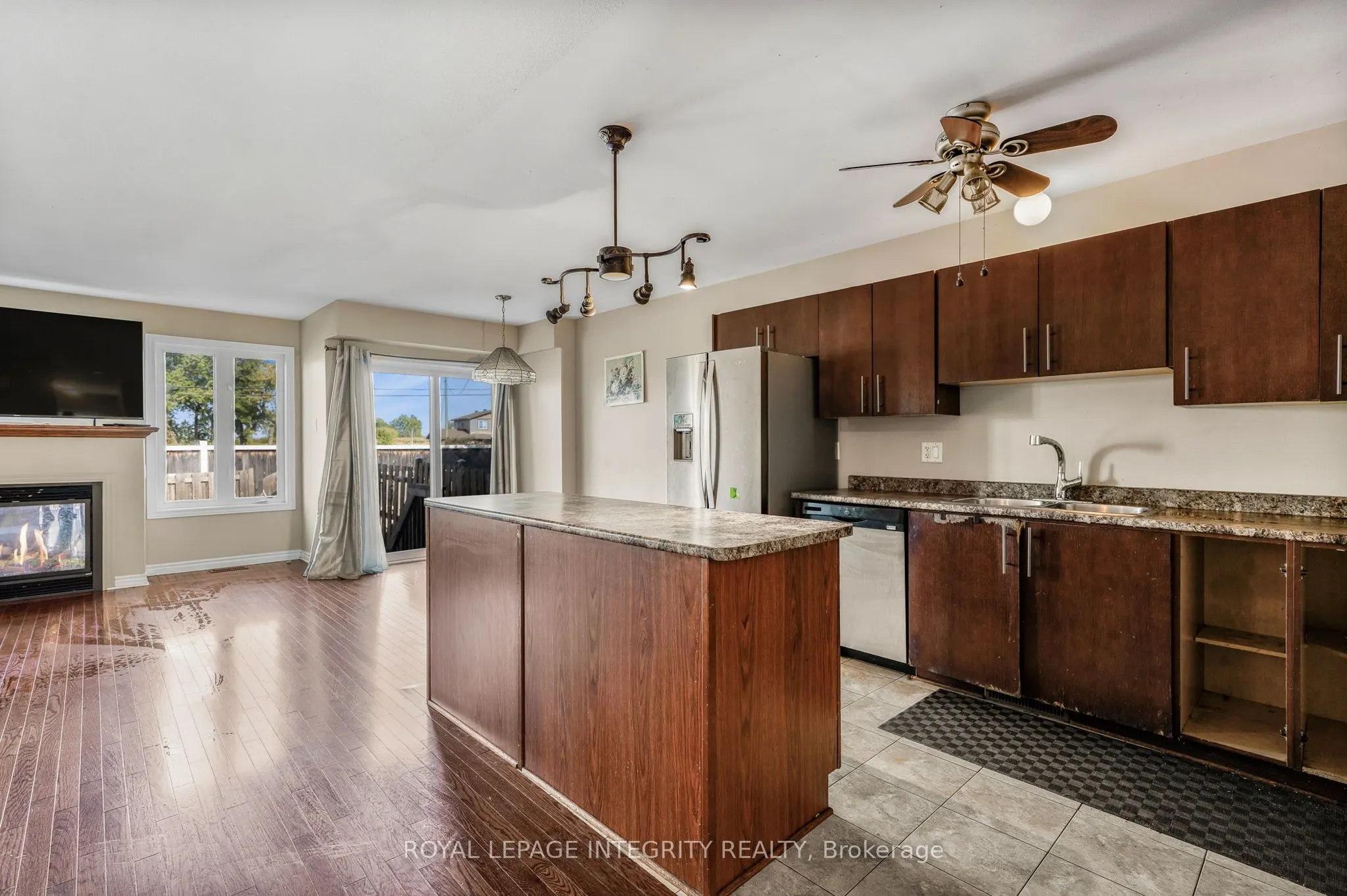 1899 Arrowgrass Way