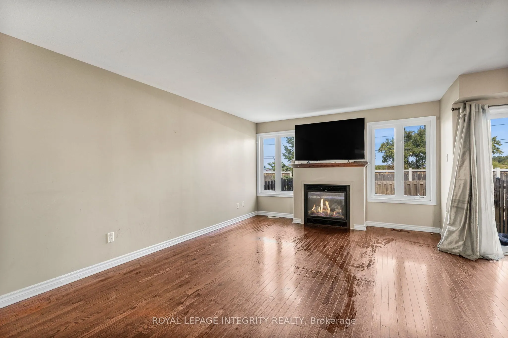1899 Arrowgrass Way