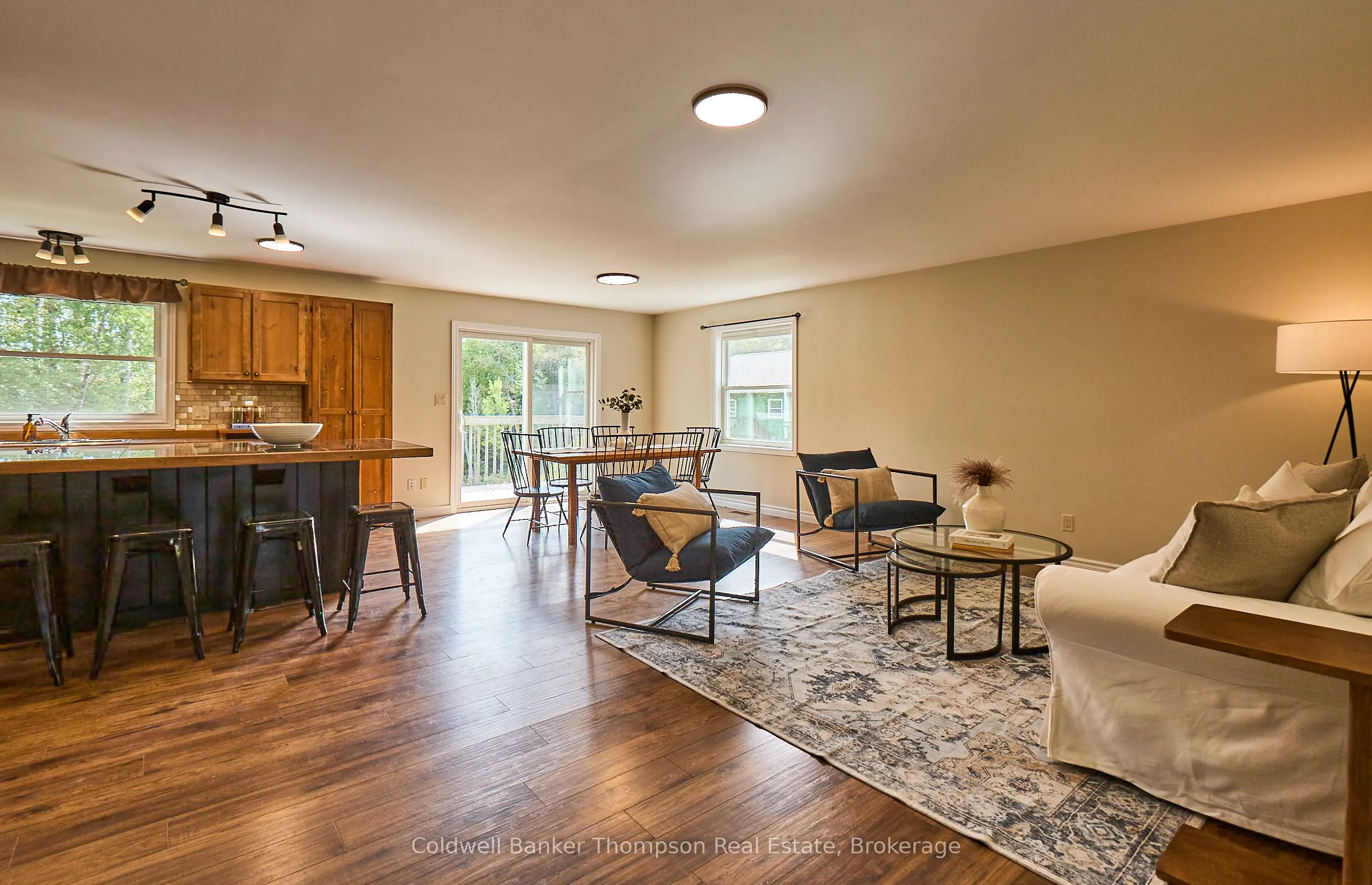 215 Town Line Road W
