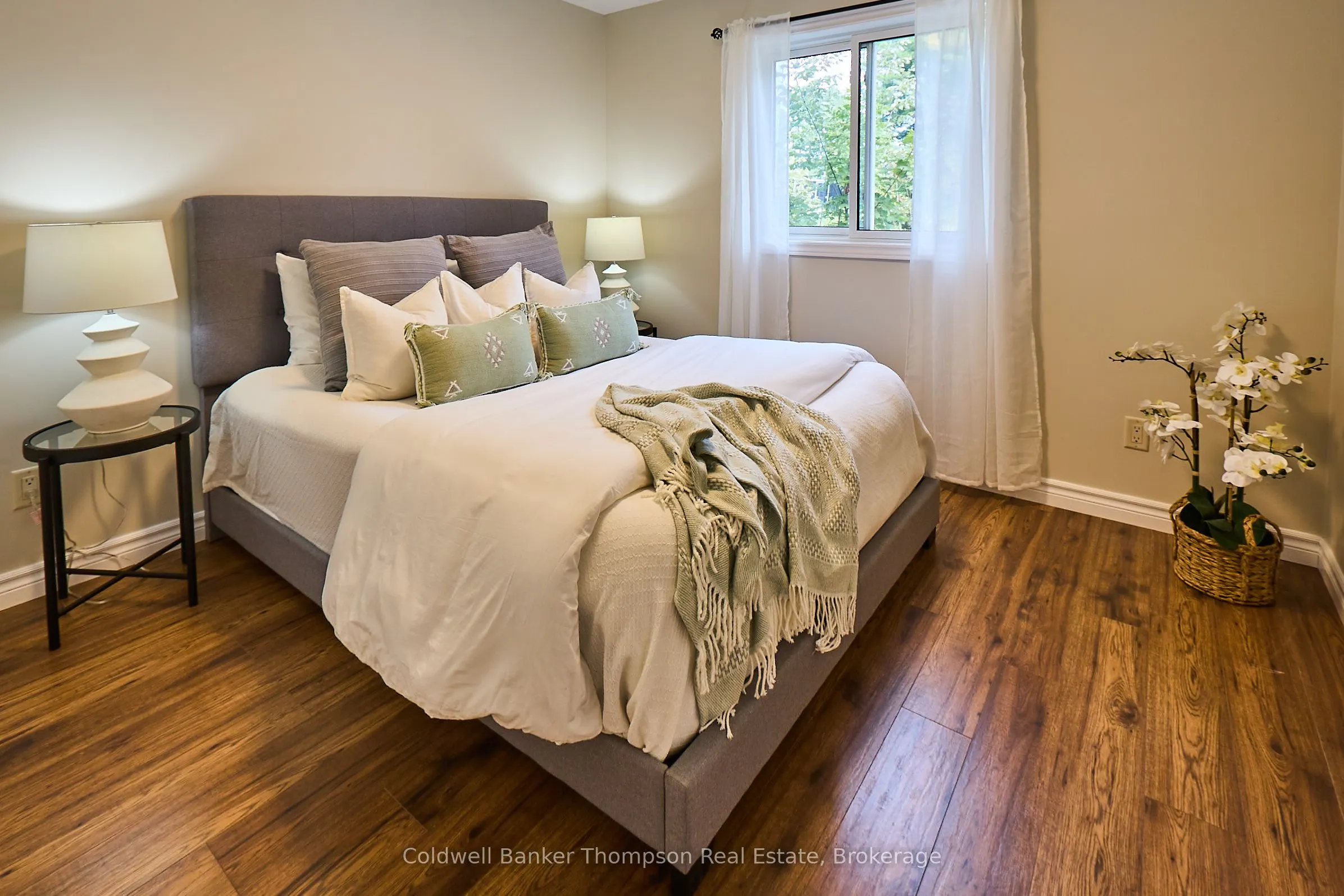215 Town Line Road W
