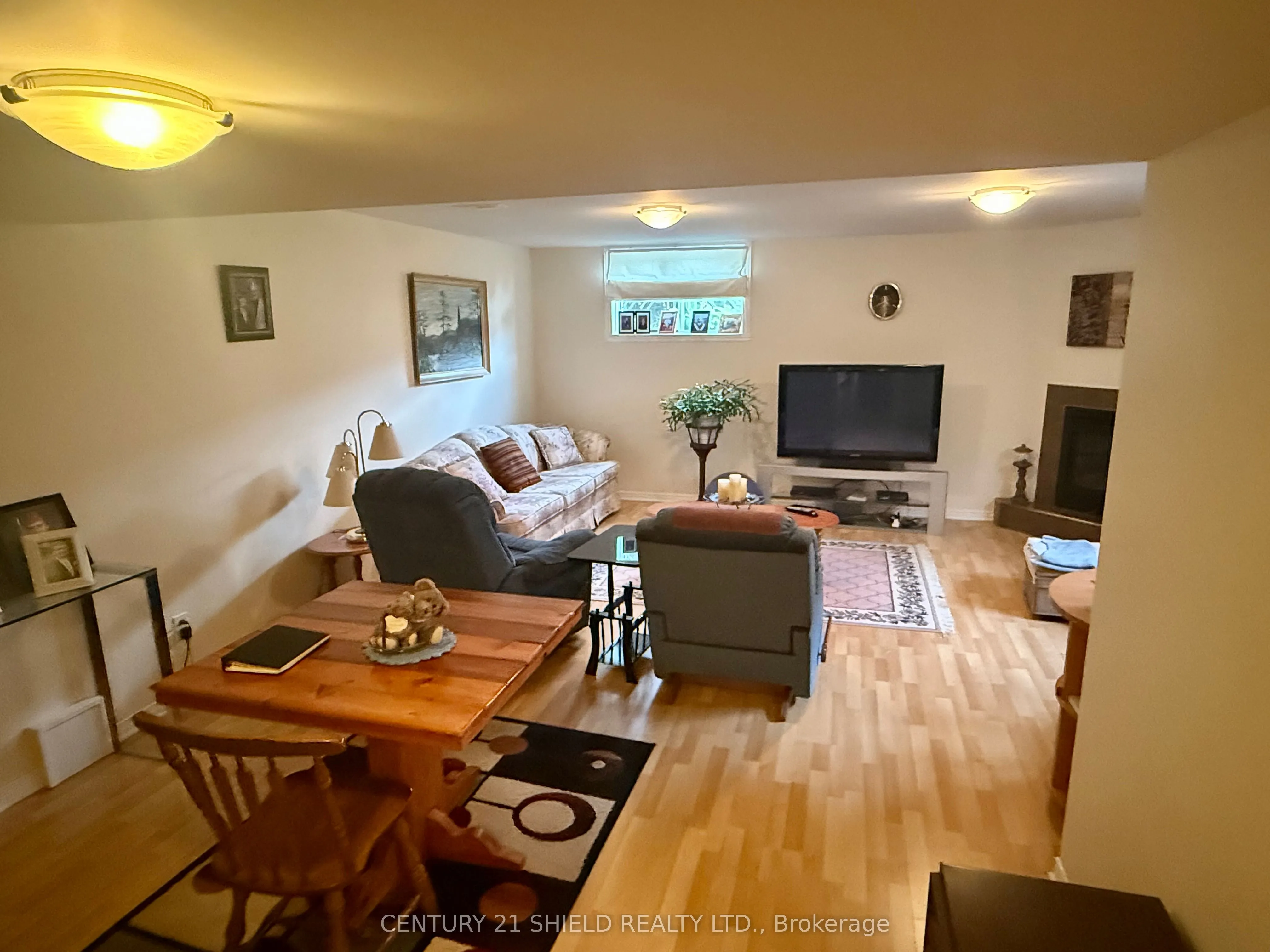 382 Ellen Avenue