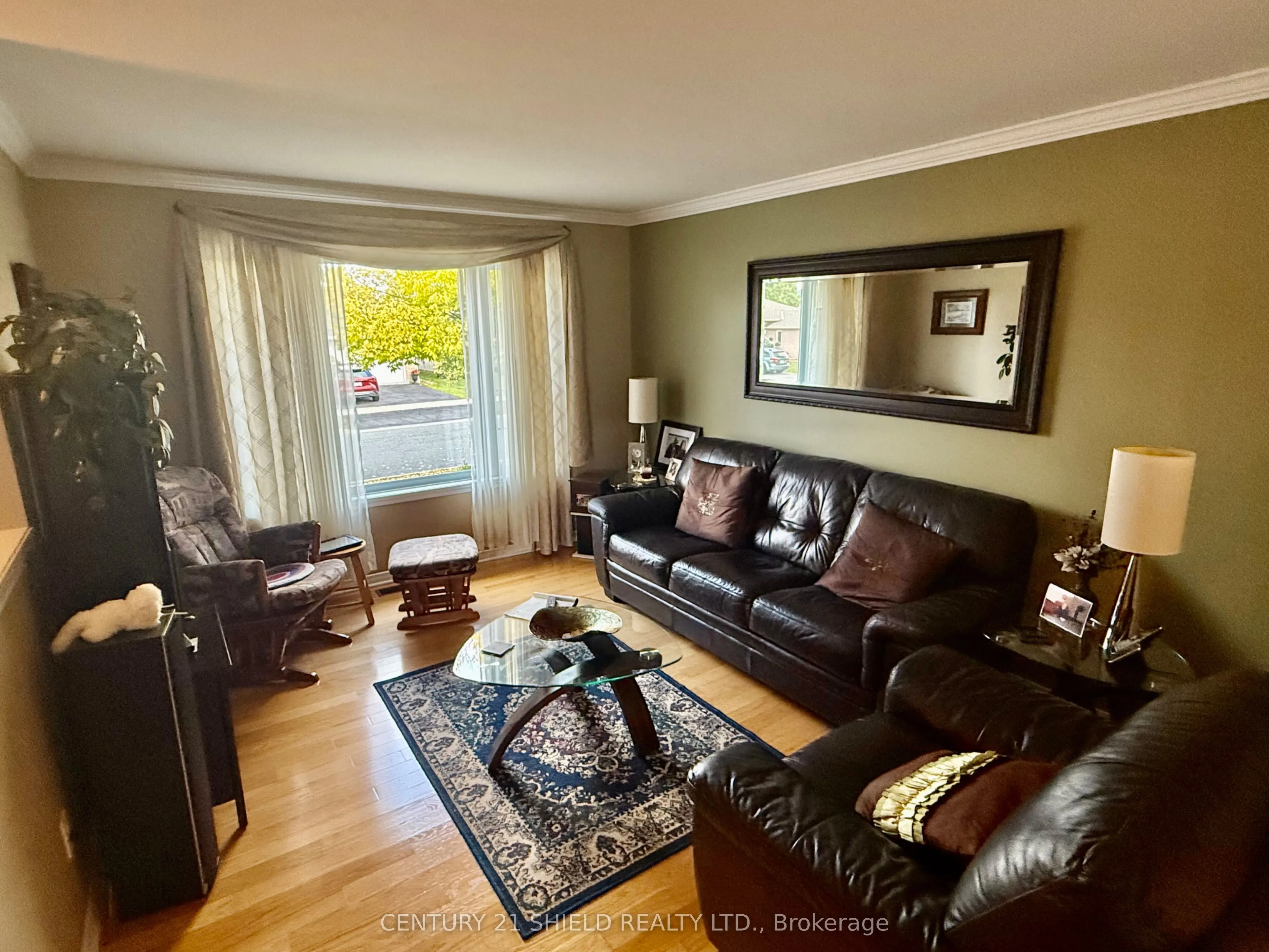 382 Ellen Avenue