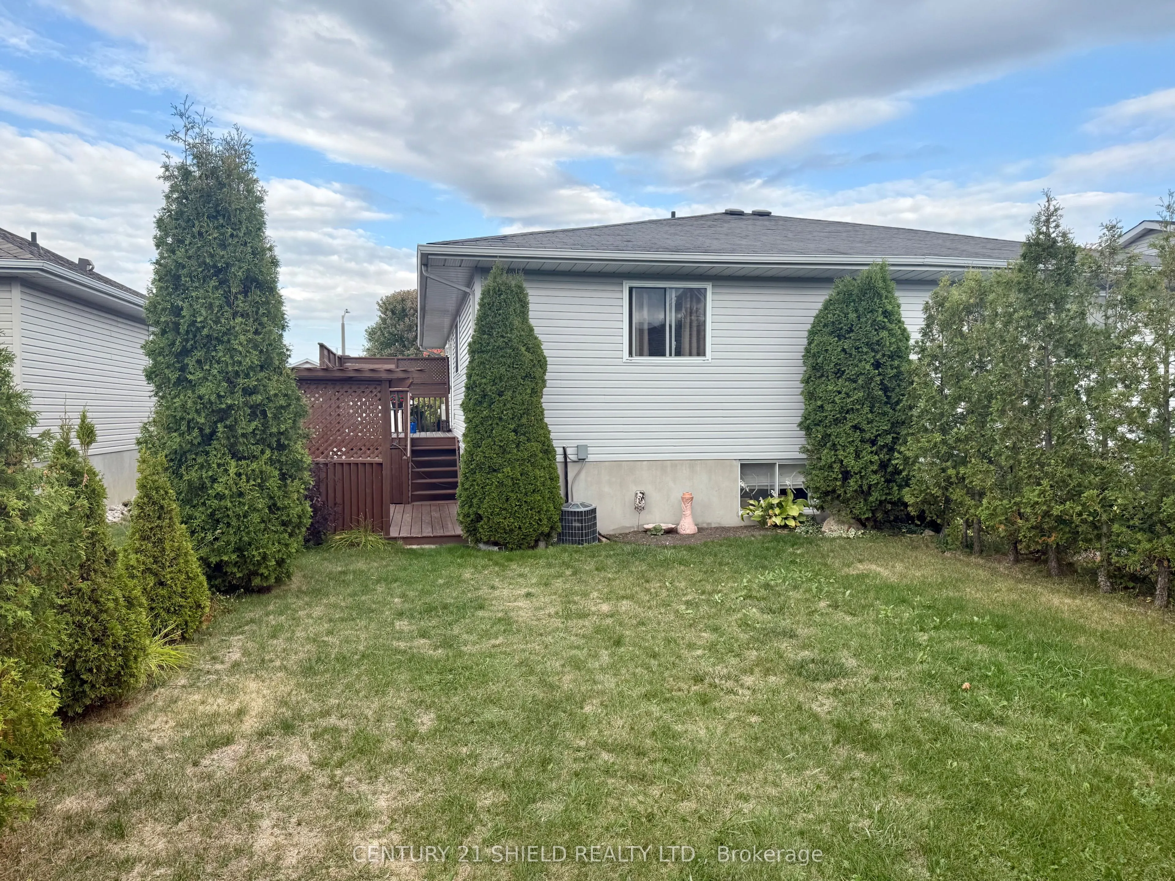 382 Ellen Avenue
