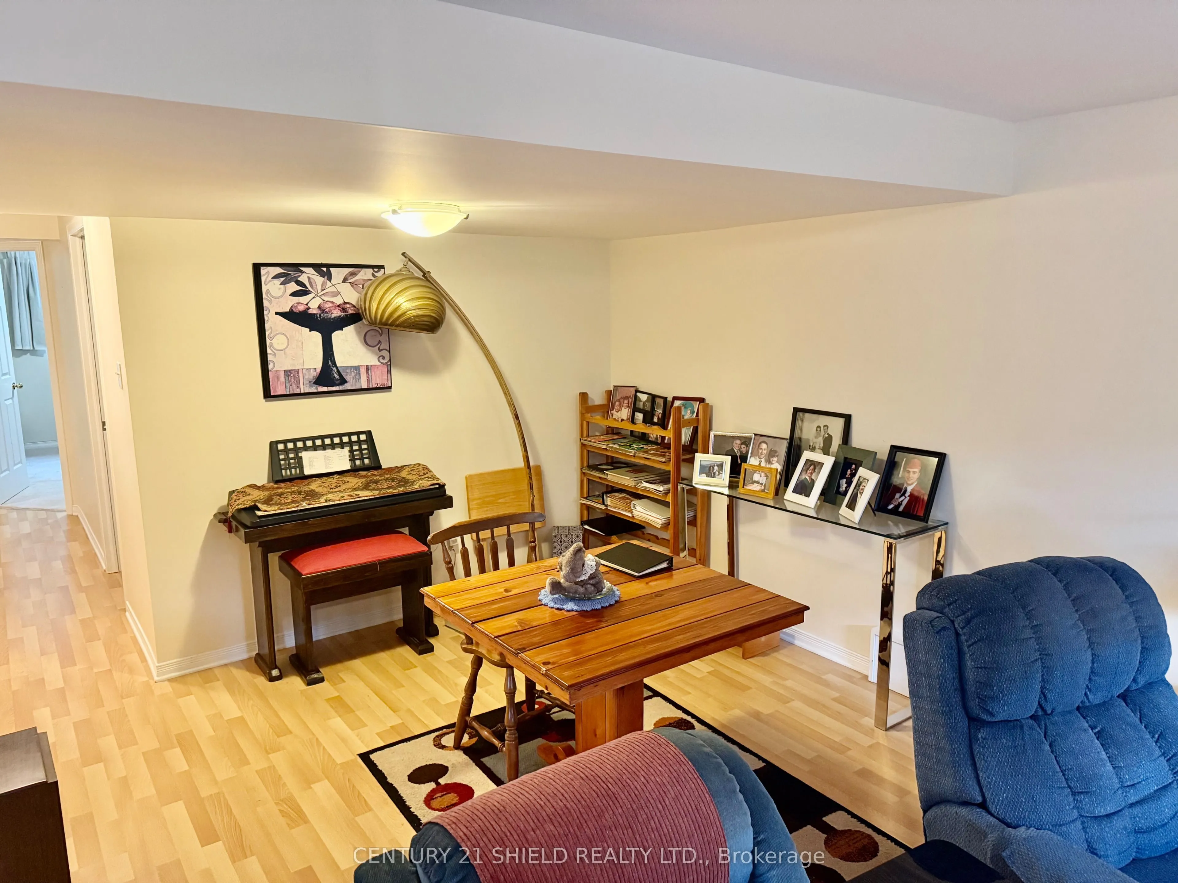 382 Ellen Avenue