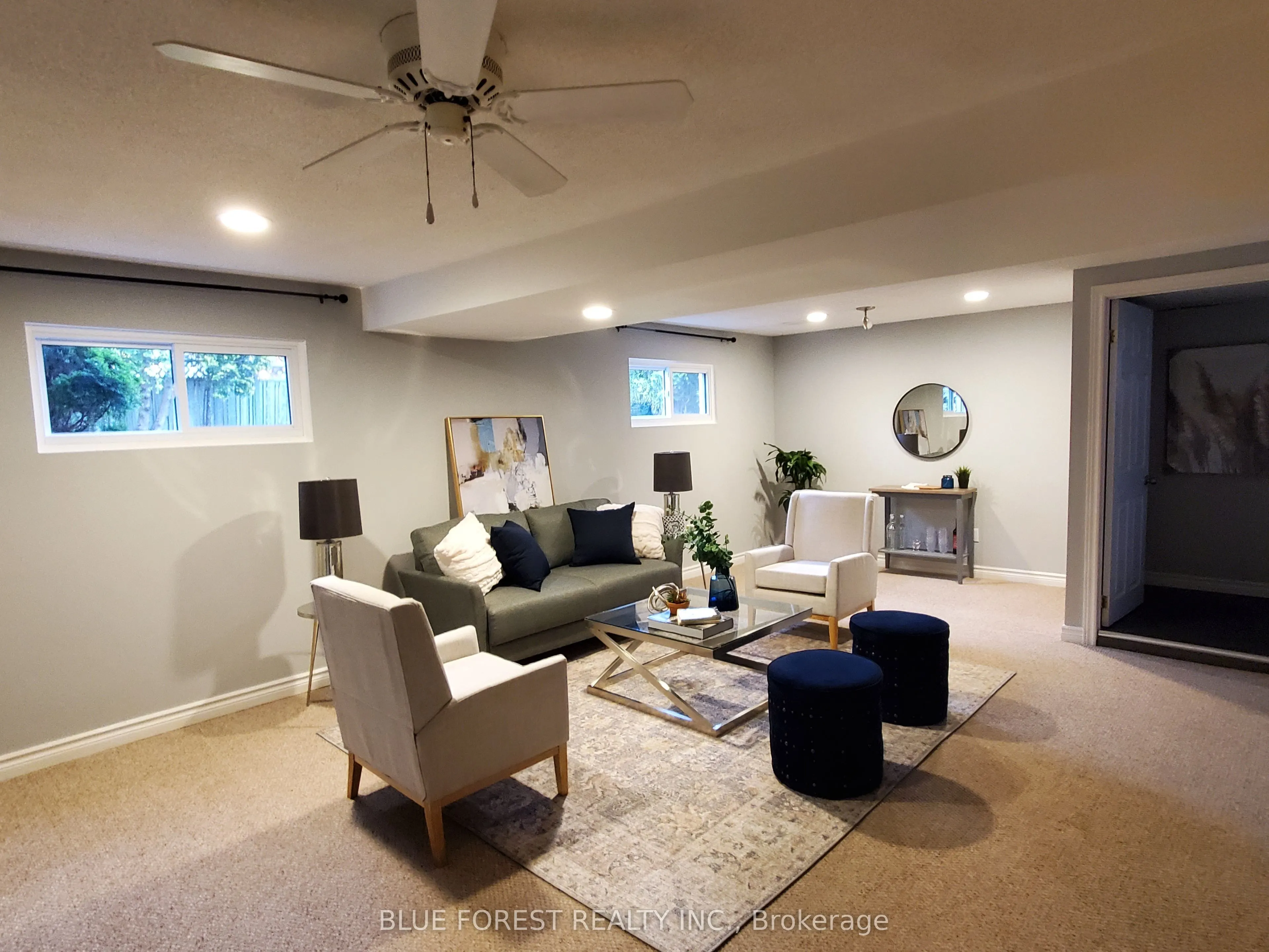 1039 Osgoode Drive