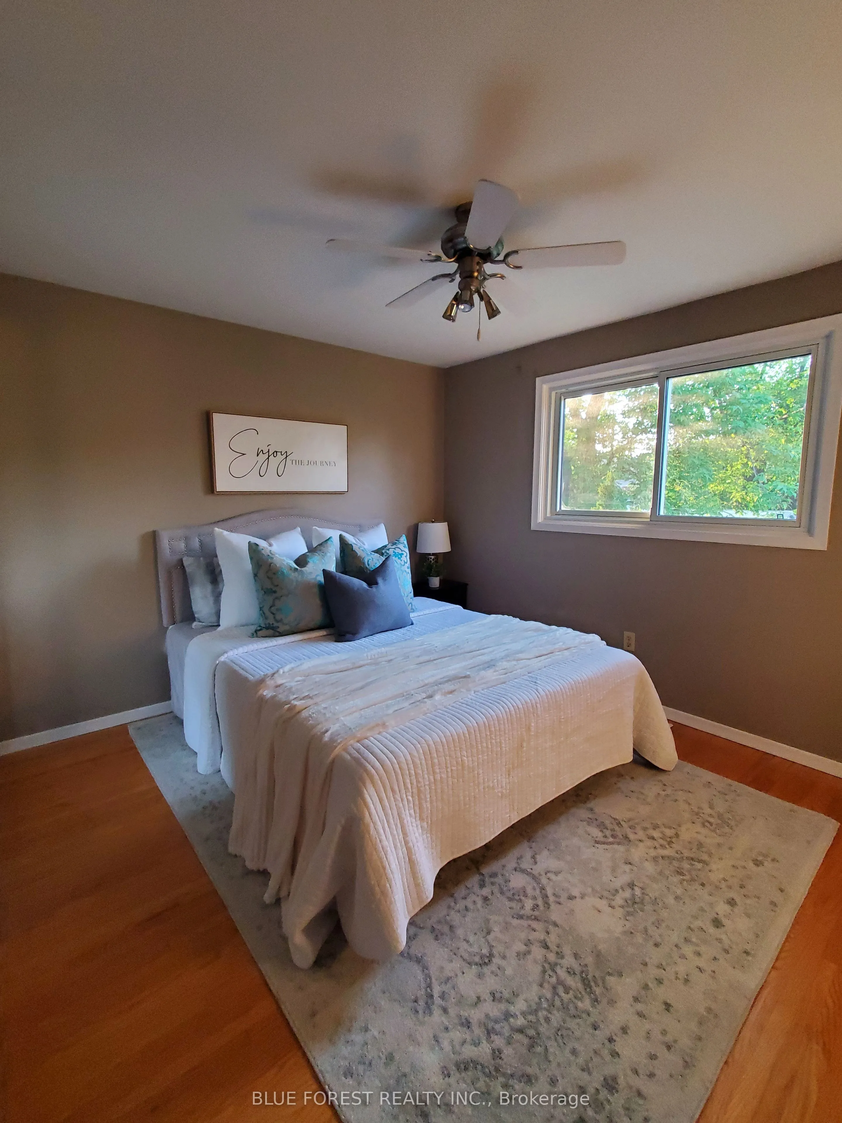 1039 Osgoode Drive